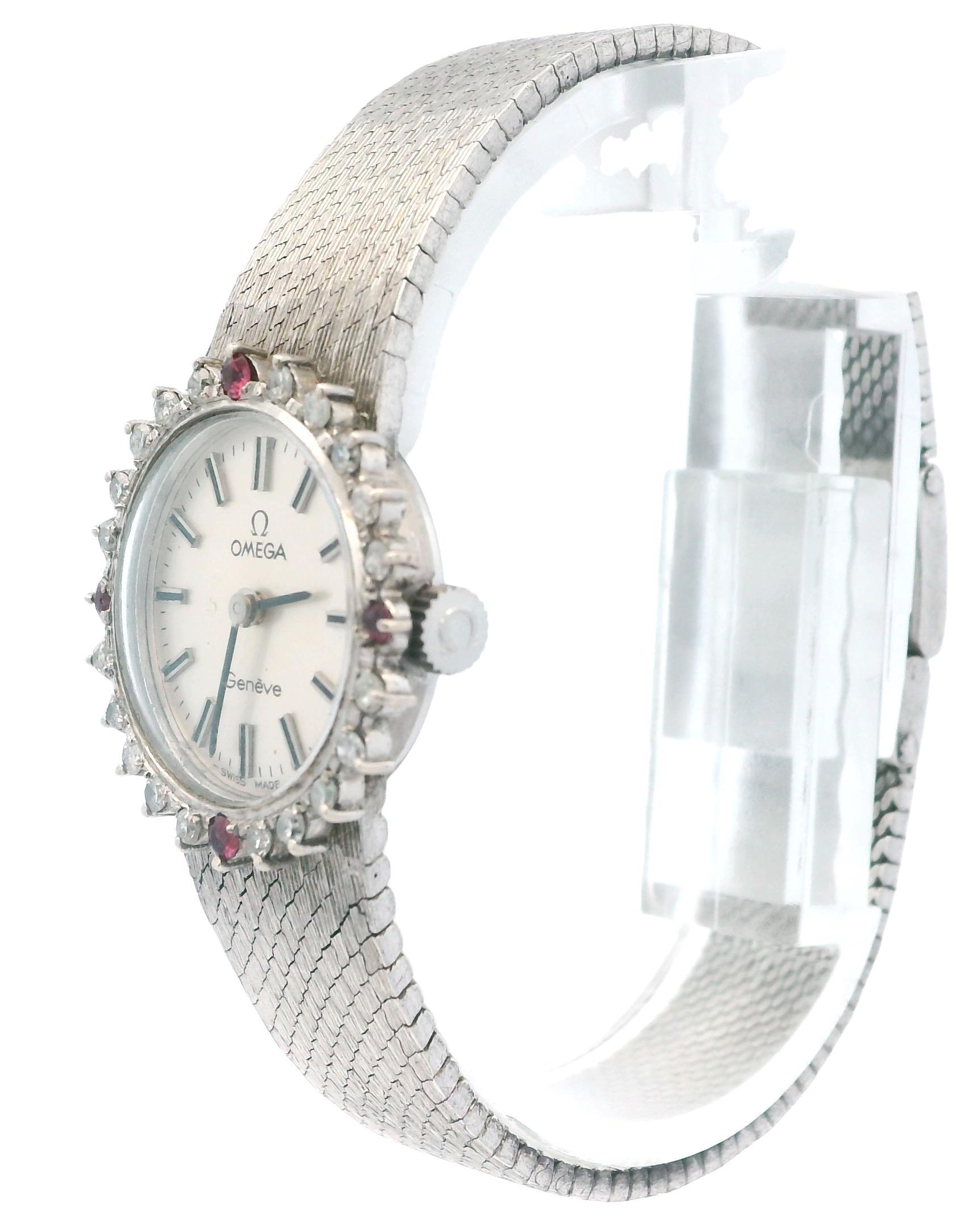 Omega 18K White Gold Diamond Bezel Mesh Bracelet Mechanical Ladies Watch In Good Condition For Sale In Great Neck Plaza, NY