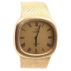 Omega 18 Karat Yellow Gold Quartz Wristwatch