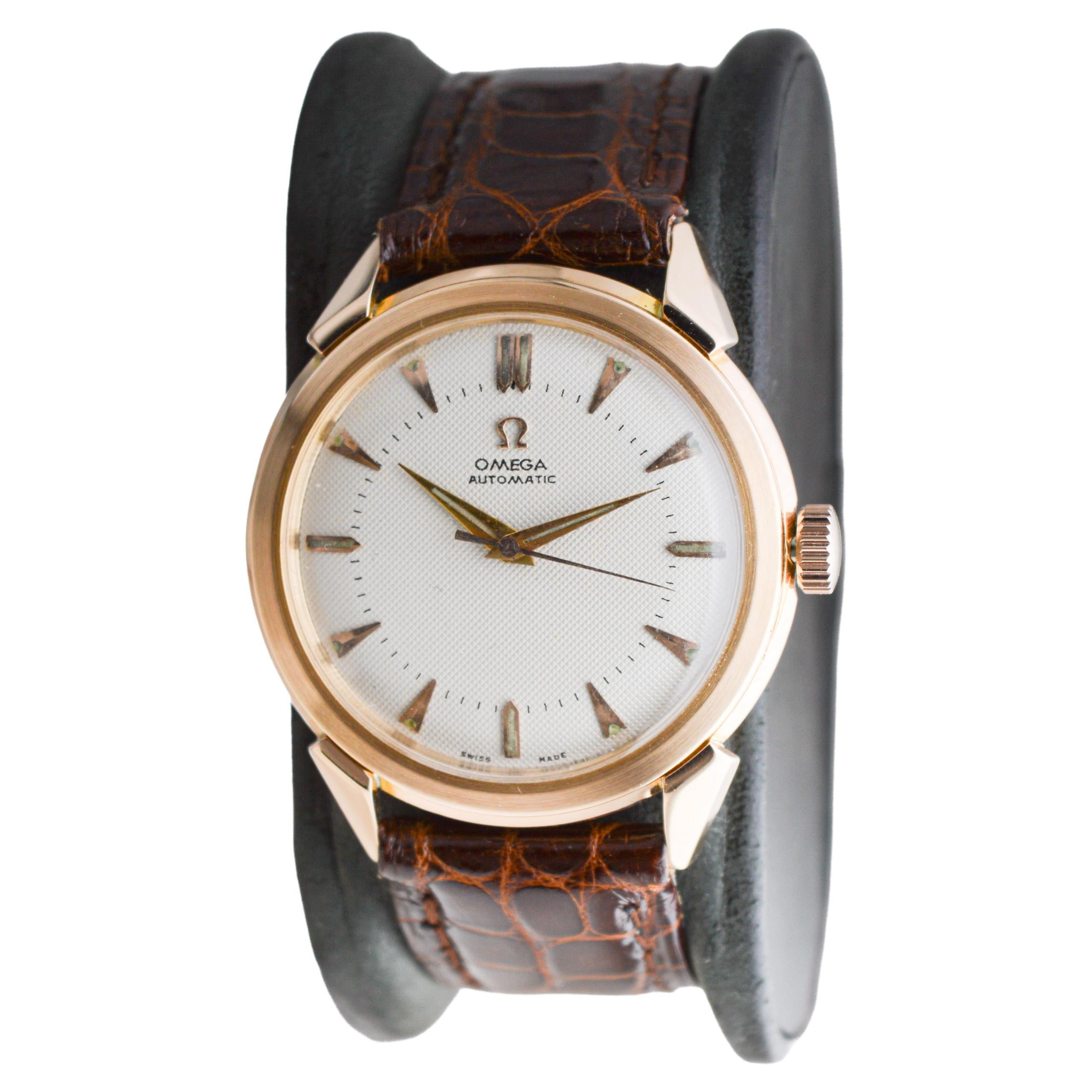 Women's or Men's Omega 18Kt Pink Gold Bumper Automatic circa 1940's with Waffle Dial For Sale