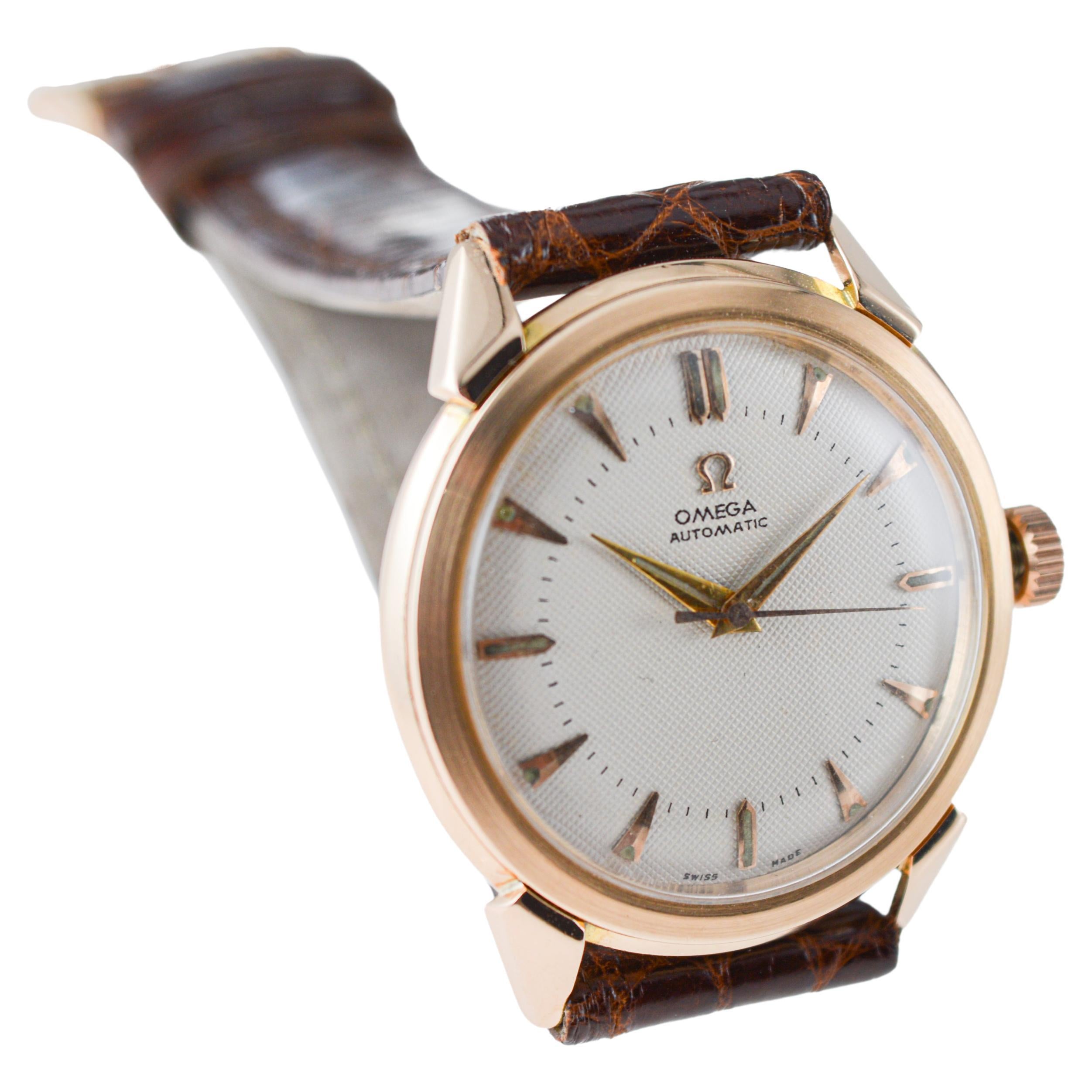 Omega 18Kt Pink Gold Bumper Automatic circa 1940's with Waffle Dial For Sale 3
