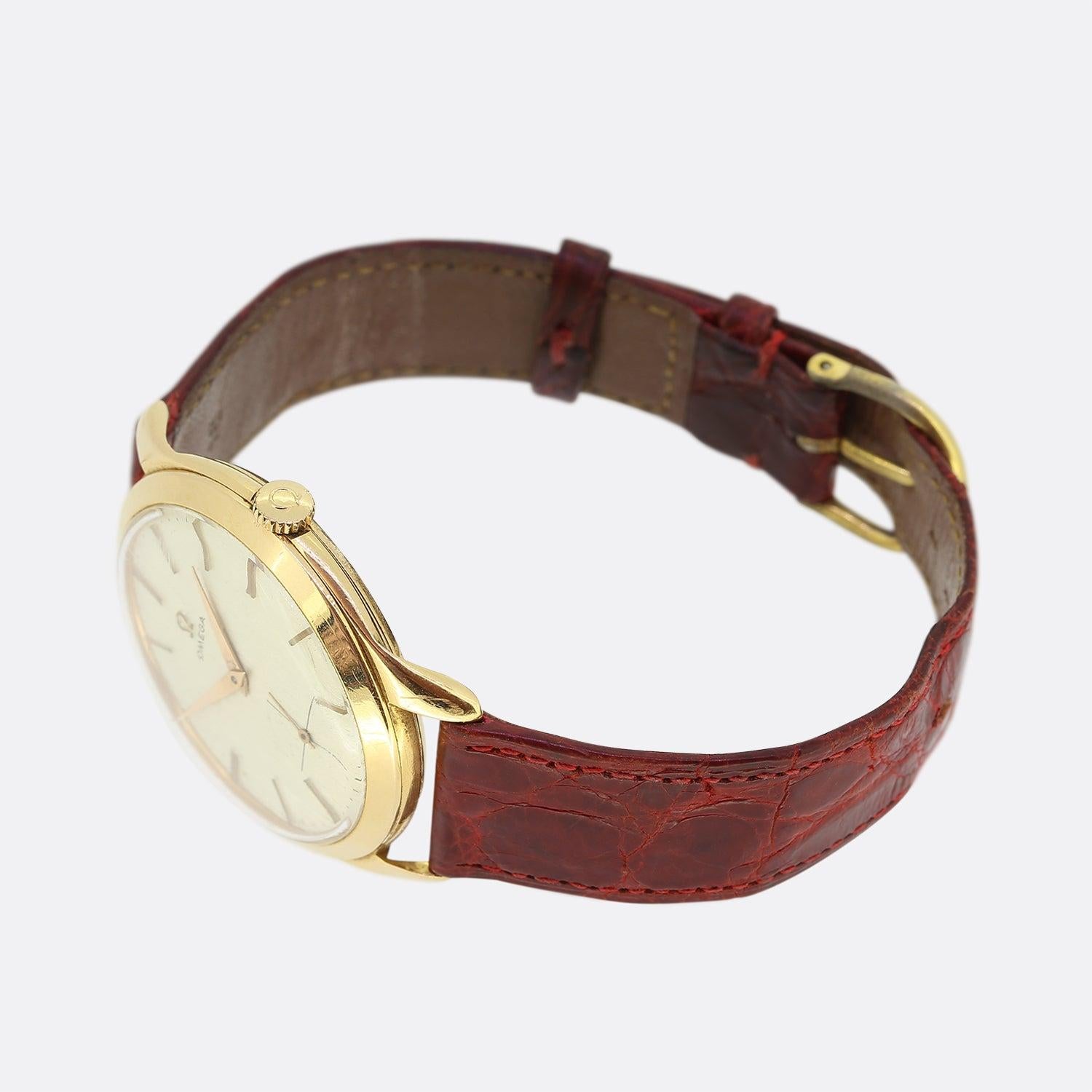 Montre-bracelet Omega pour homme des années 1940 Bon état - En vente à London, GB
