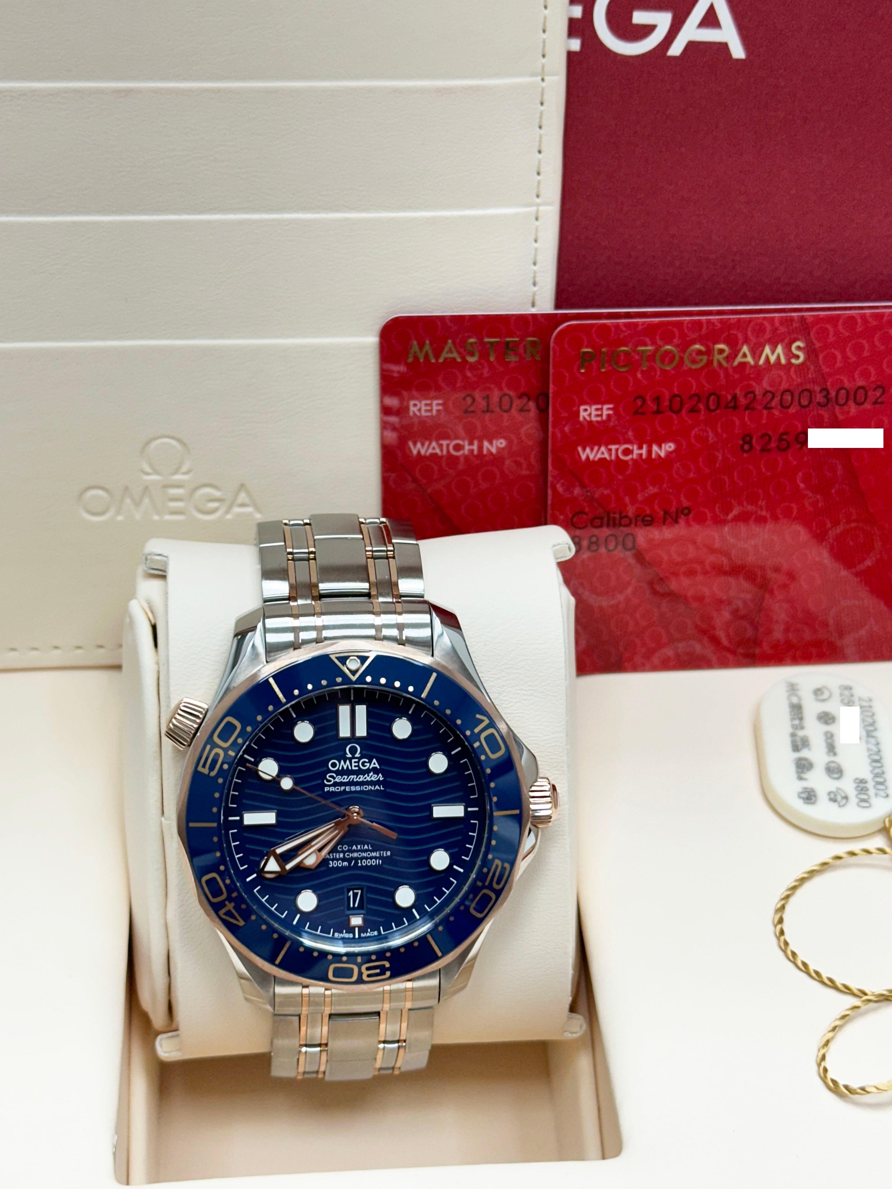 Omega 210.20.42.20.03.002 Seamaster Diver Blue 18K Rose Gold Steel Box Paper In Excellent Condition In San Diego, CA