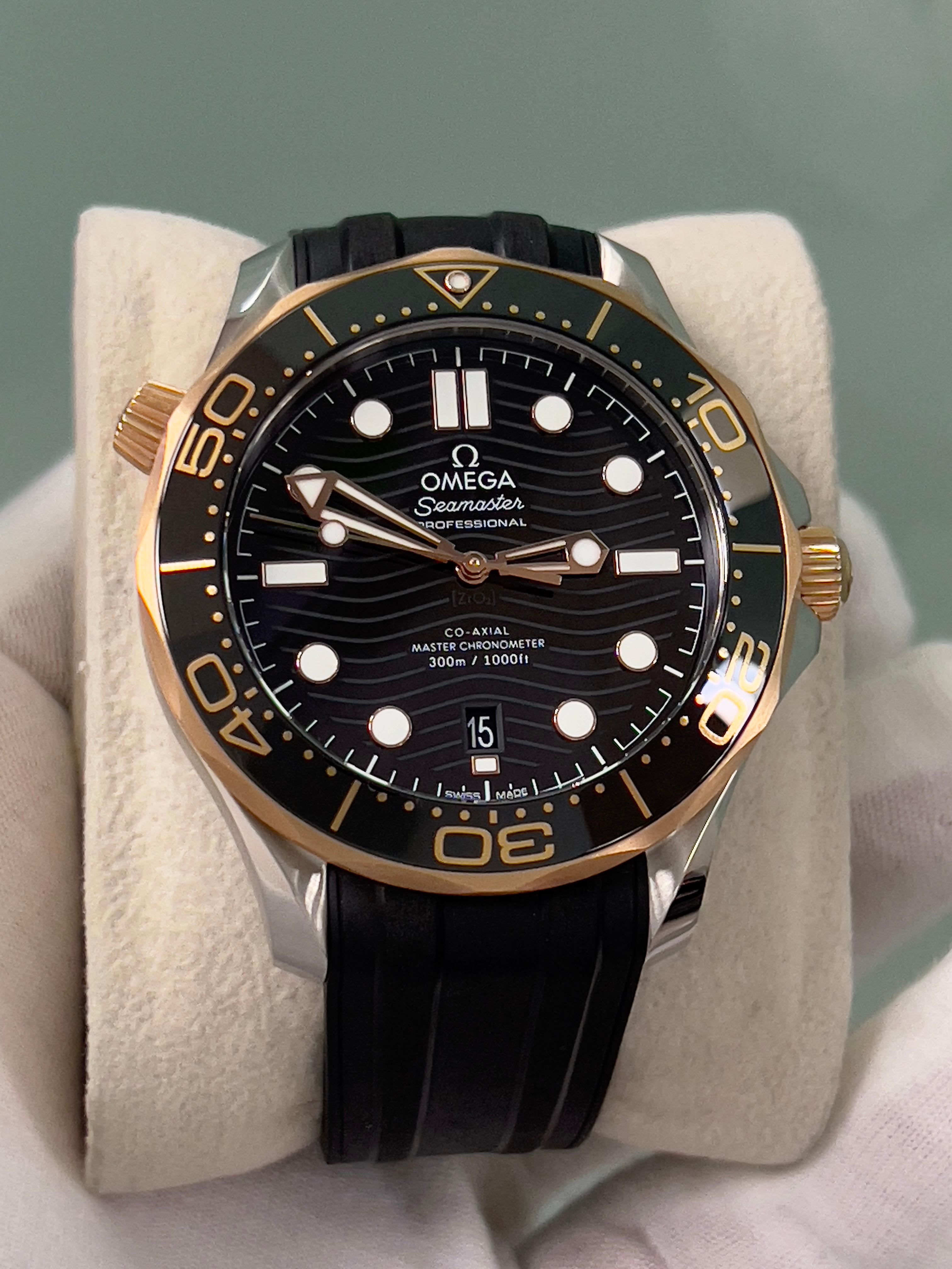 Omega Seamaster Diver 300M 210.22.42.20.01.002 Oro rosa de 18 quilates Acero inoxidable en Excelente Estado en San Diego, CA