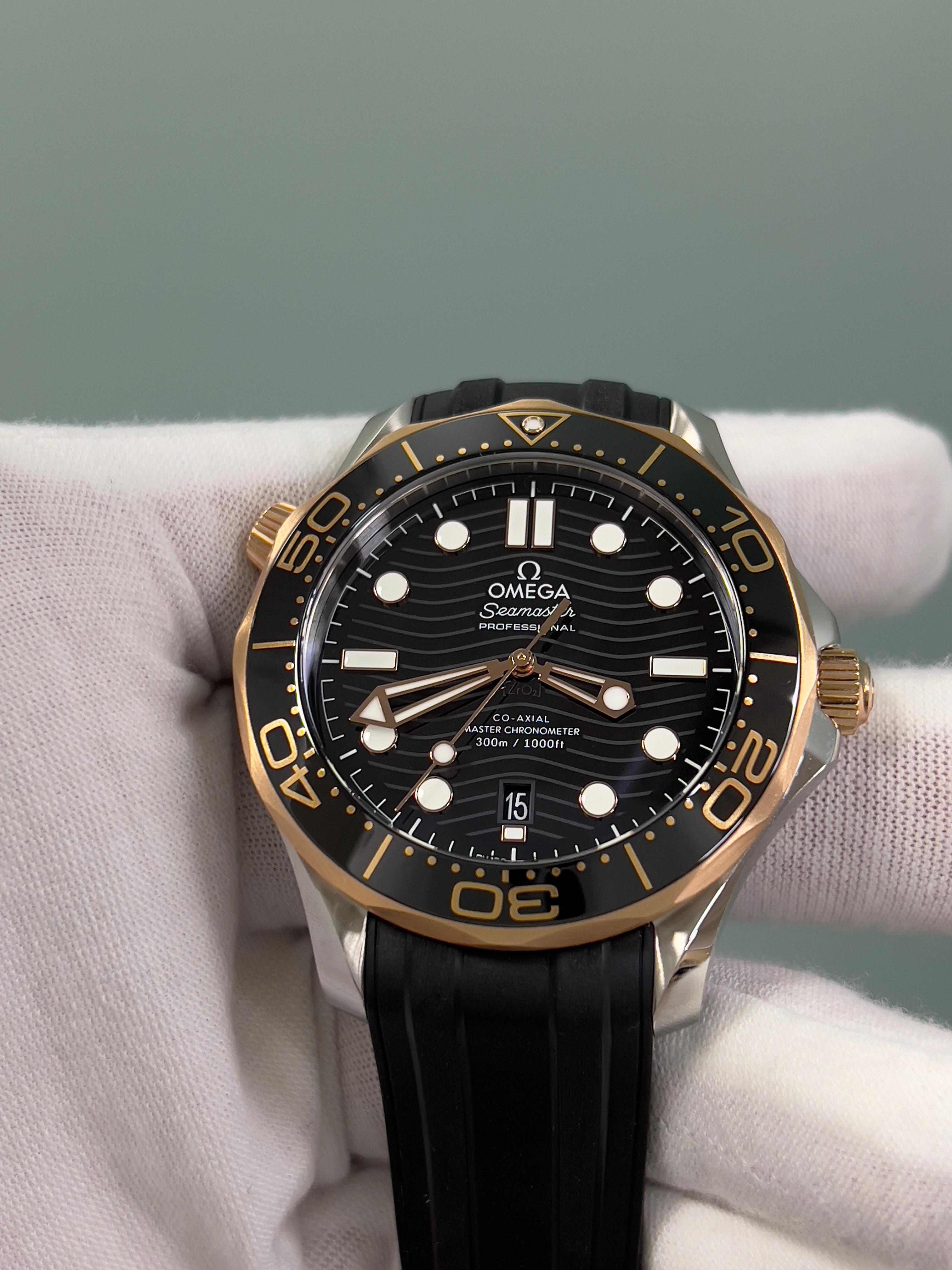 Omega Seamaster Diver 300M 210.22.42.20.01.002 Oro rosa de 18 quilates Acero inoxidable 3