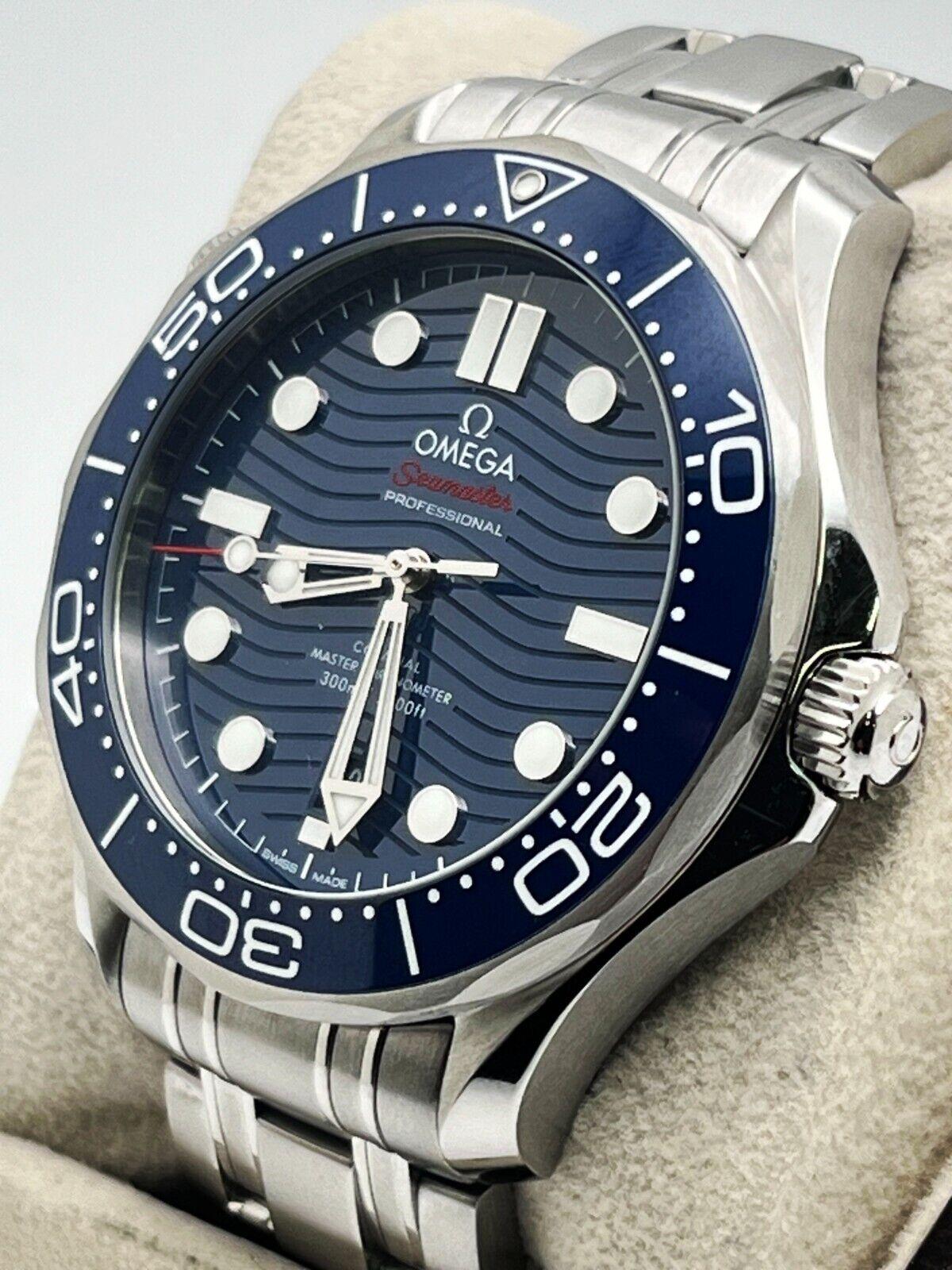 Omega 210.30.42.20.03.001 Seamaster Diver Blue Dial Steel In Excellent Condition In San Diego, CA