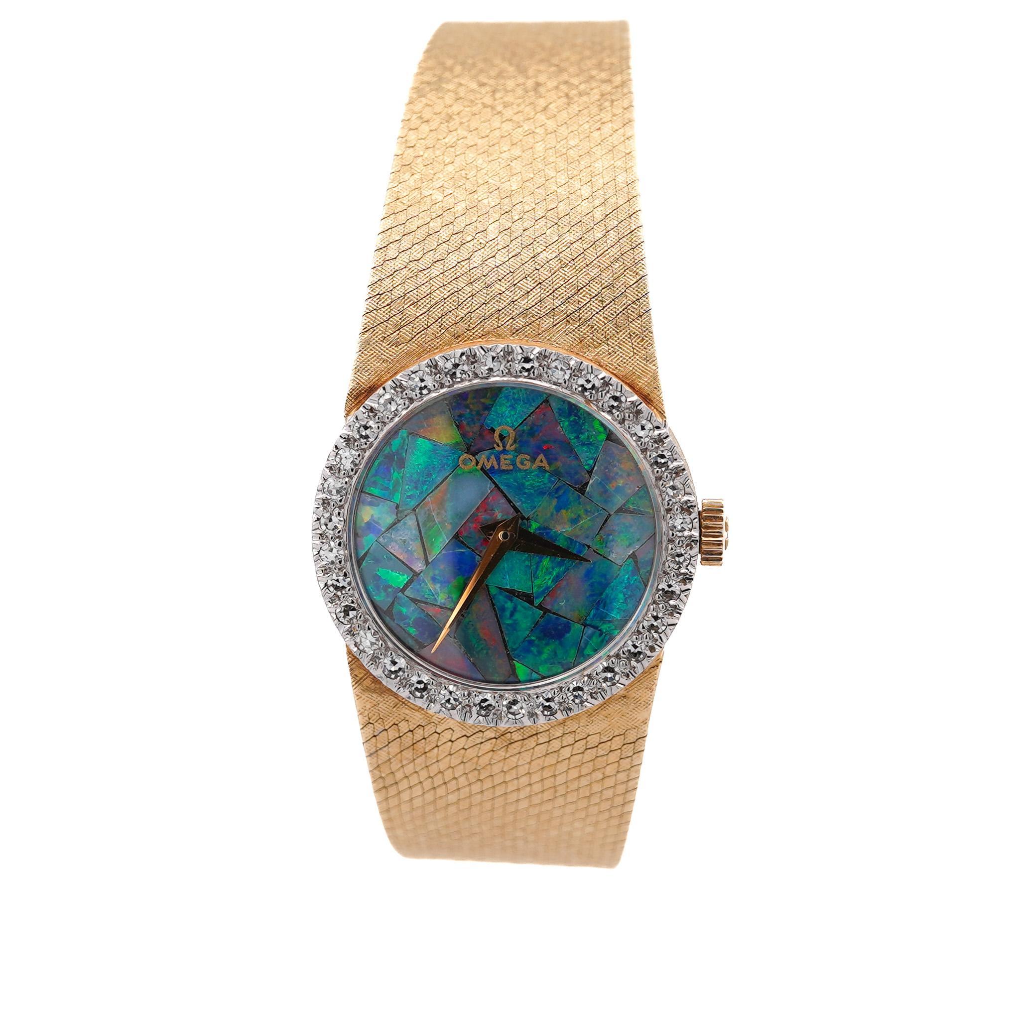 Reloj vintage Omega de 23 mm con esfera de ópalo negro y bisel de diamantes en oro amarillo de 14 quilates en venta 5