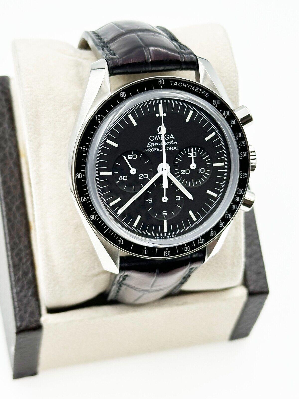 
Style Number: 311.30.42.30.01.006

 

Model: Speedmaster Moonwatch Professional

 

Case Material: Stainless Steel 

 

Band: Leather

 

Bezel:  Black

 

Dial: Black

 

Face: Sapphire Crystal 

 

Case Size: 42mm

 

Includes: 

-Omega Box &