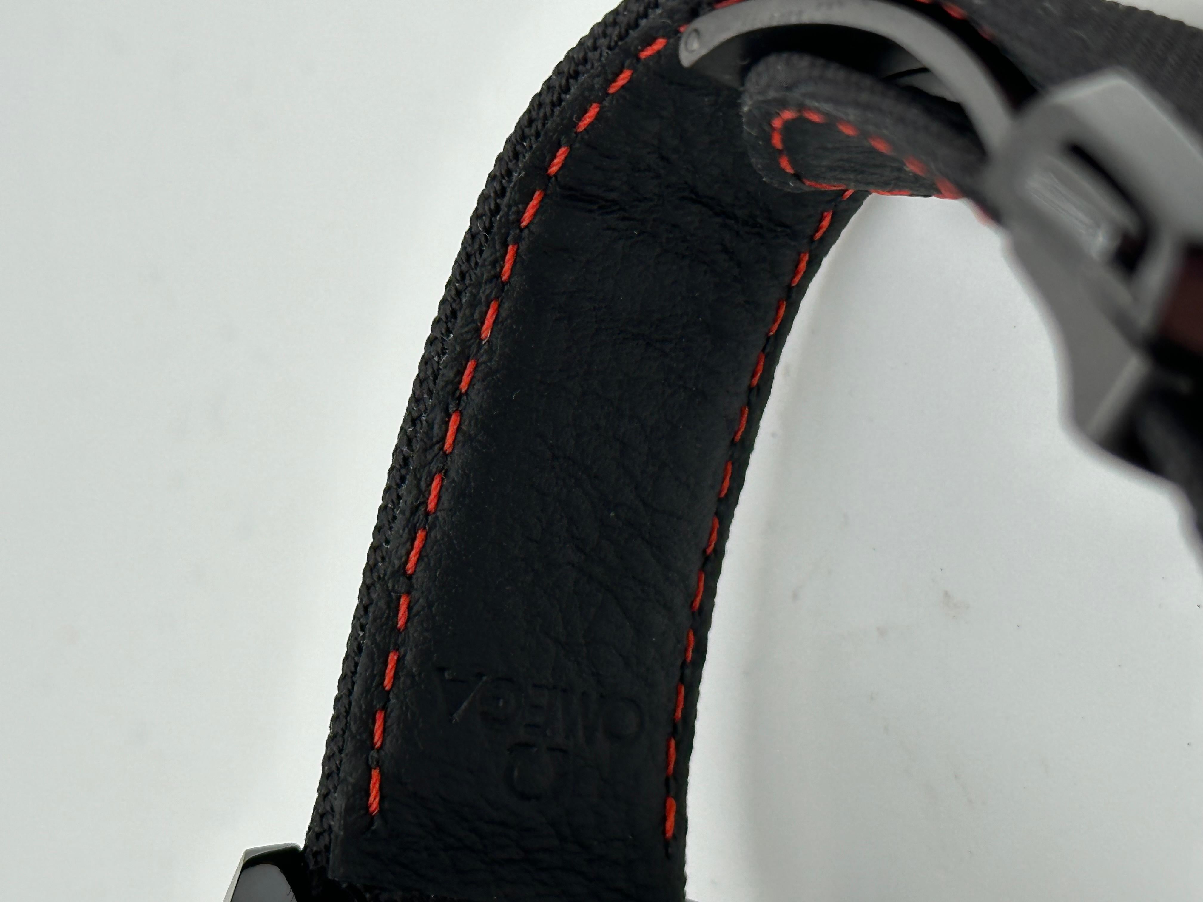 Omega 311.92.44.51.01.007 Speedmaster Dark Side of the Moon Ceramic Box Paper 4
