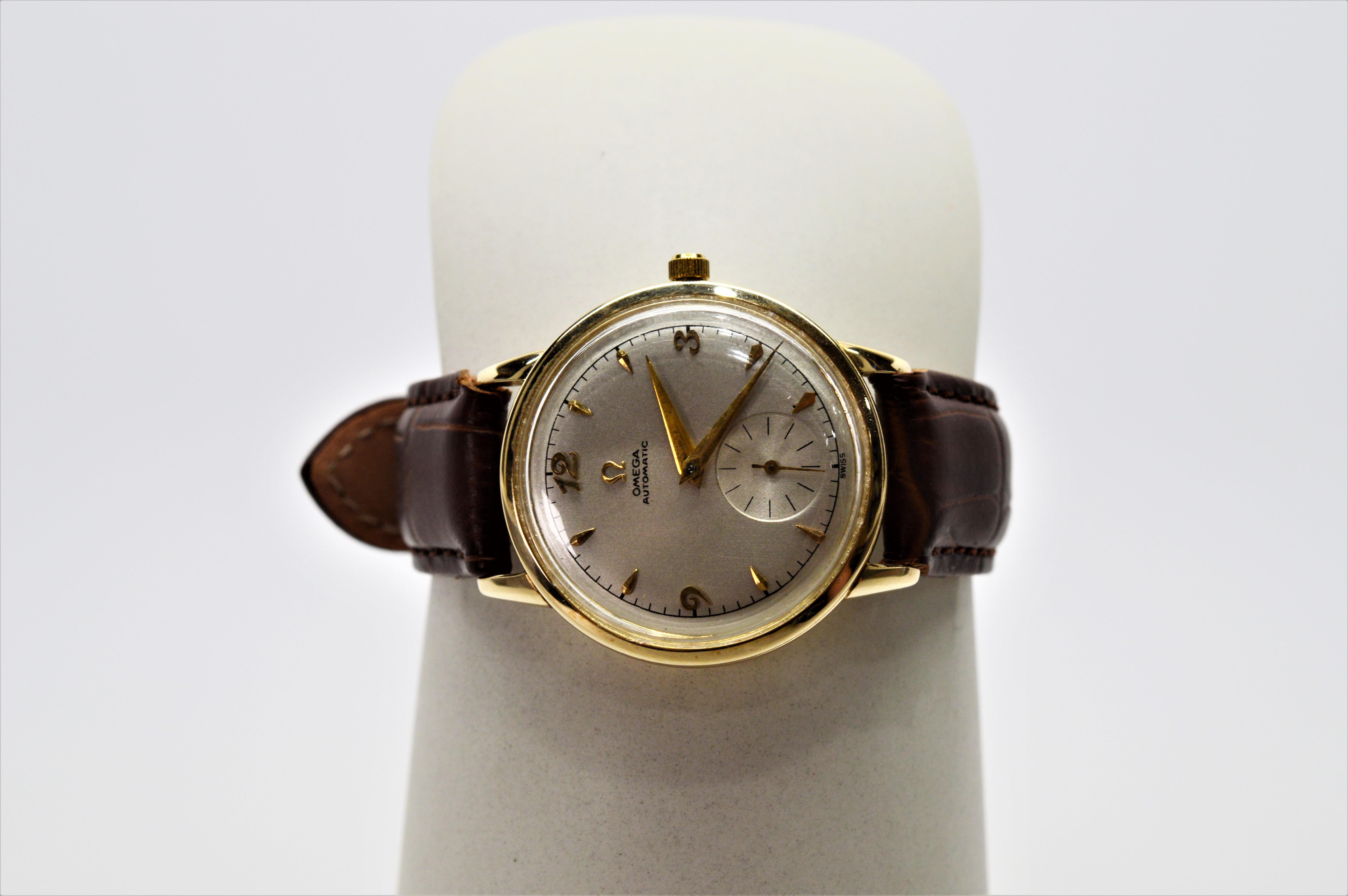 Omega Montre-bracelet Bumper en or jaune 342 pour hommes 3