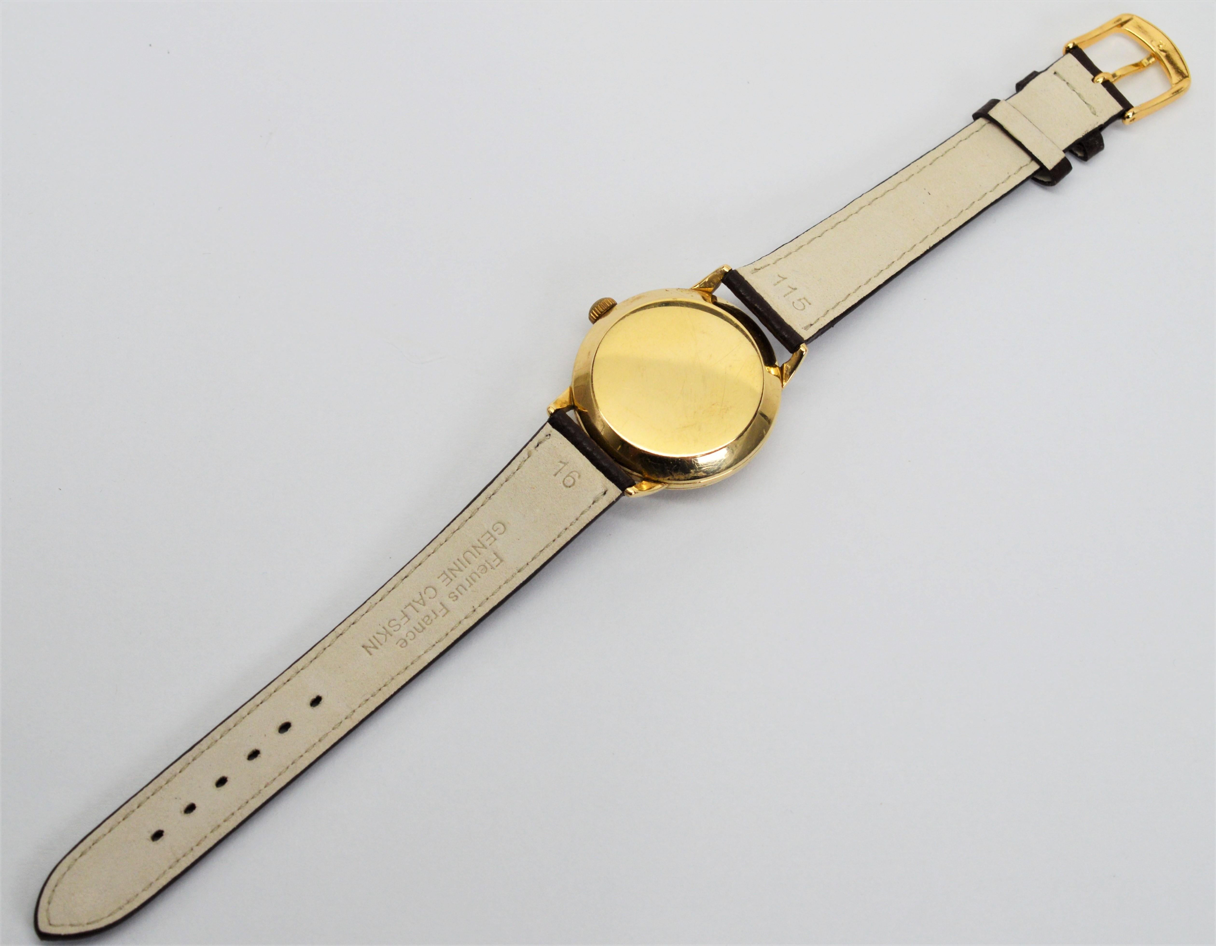 Omega 351 Montre-bracelet pour homme en or jaune quatorze carats Pour hommes en vente
