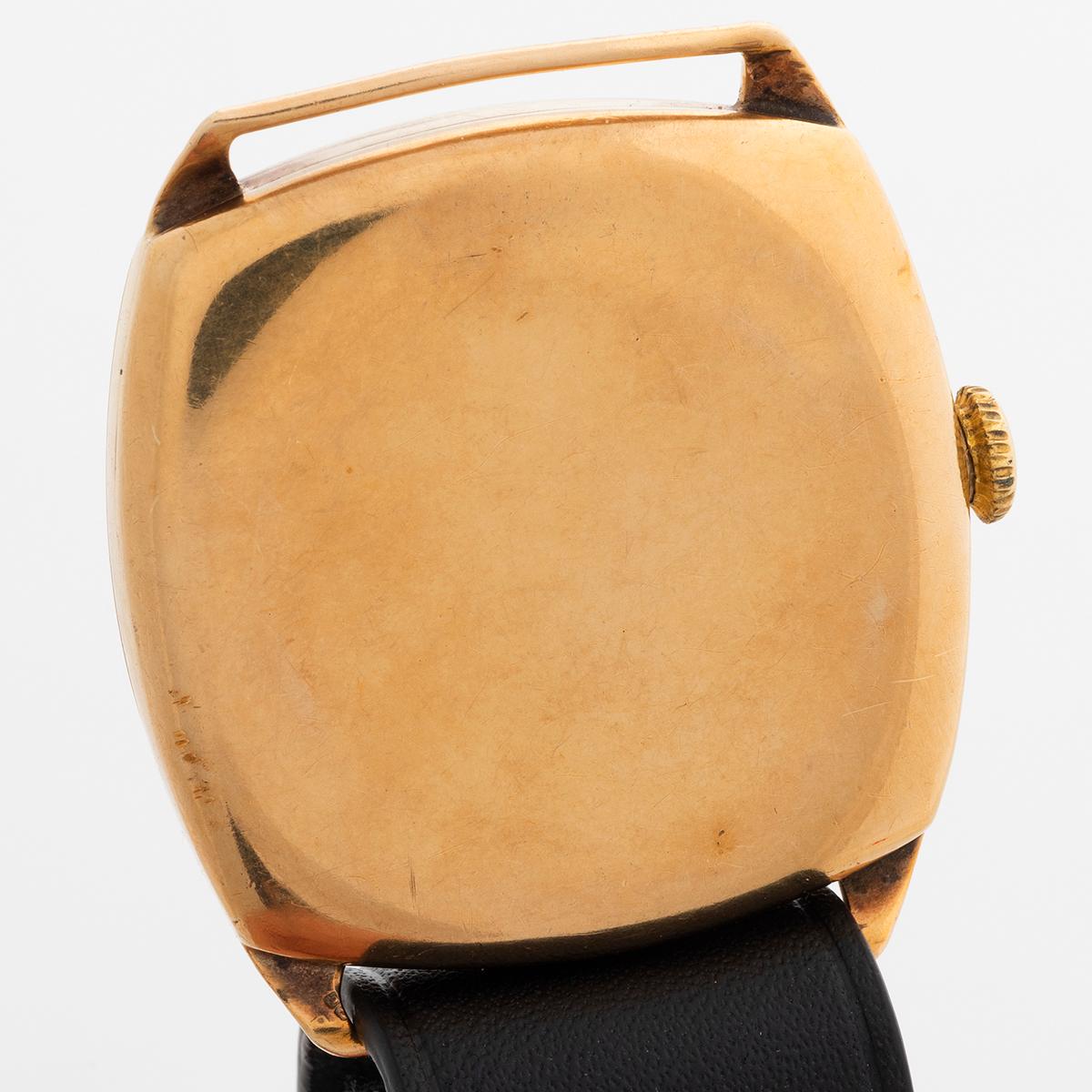 Omega 9ct Gelbgold Cushion Case hergestellt von Dennison. 15 Jewel Uhrwerk, c1935 1