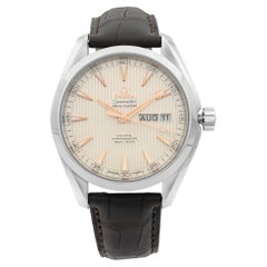 Omega Aqua Terra Montre automatique à calendrier annuel en acier pour hommes 231.13,43.22.02.003