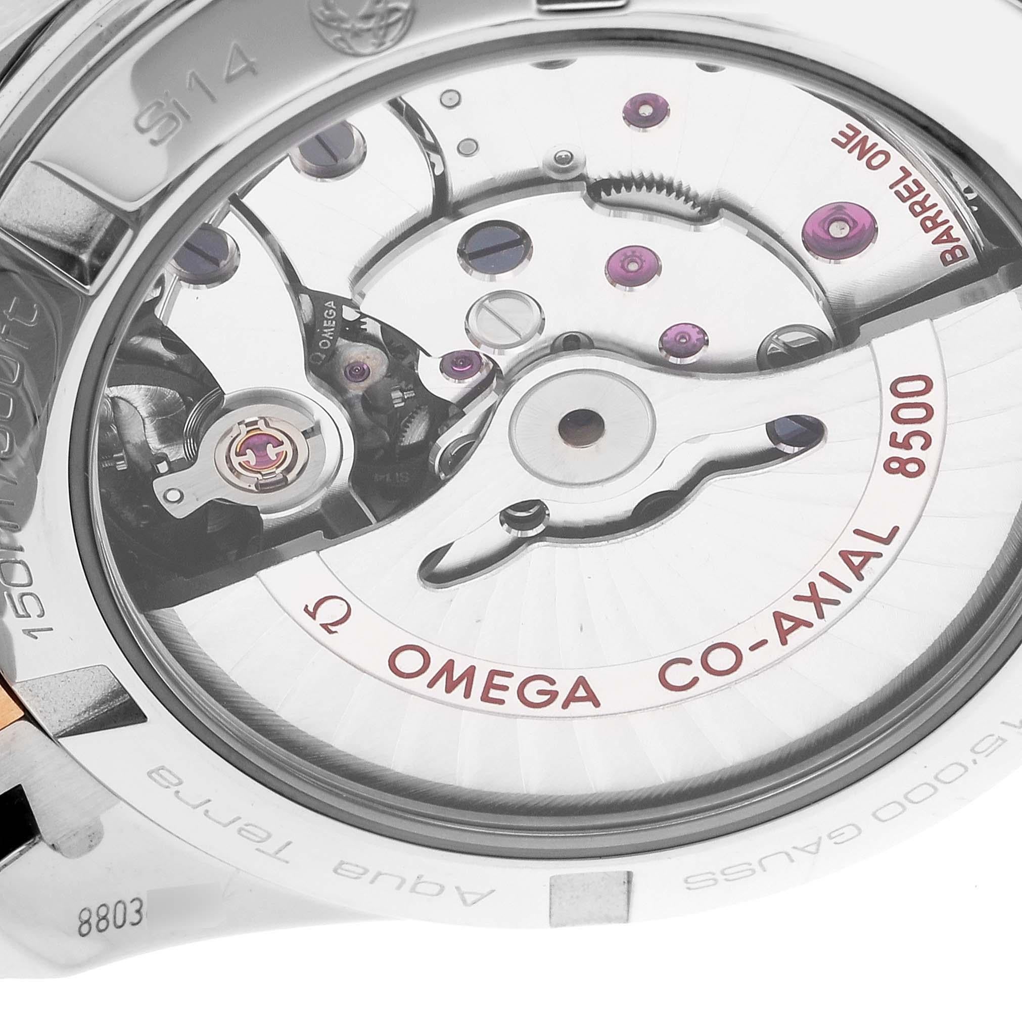 Omega, montre pour femme en or rose, nacre et diamants en vente 2