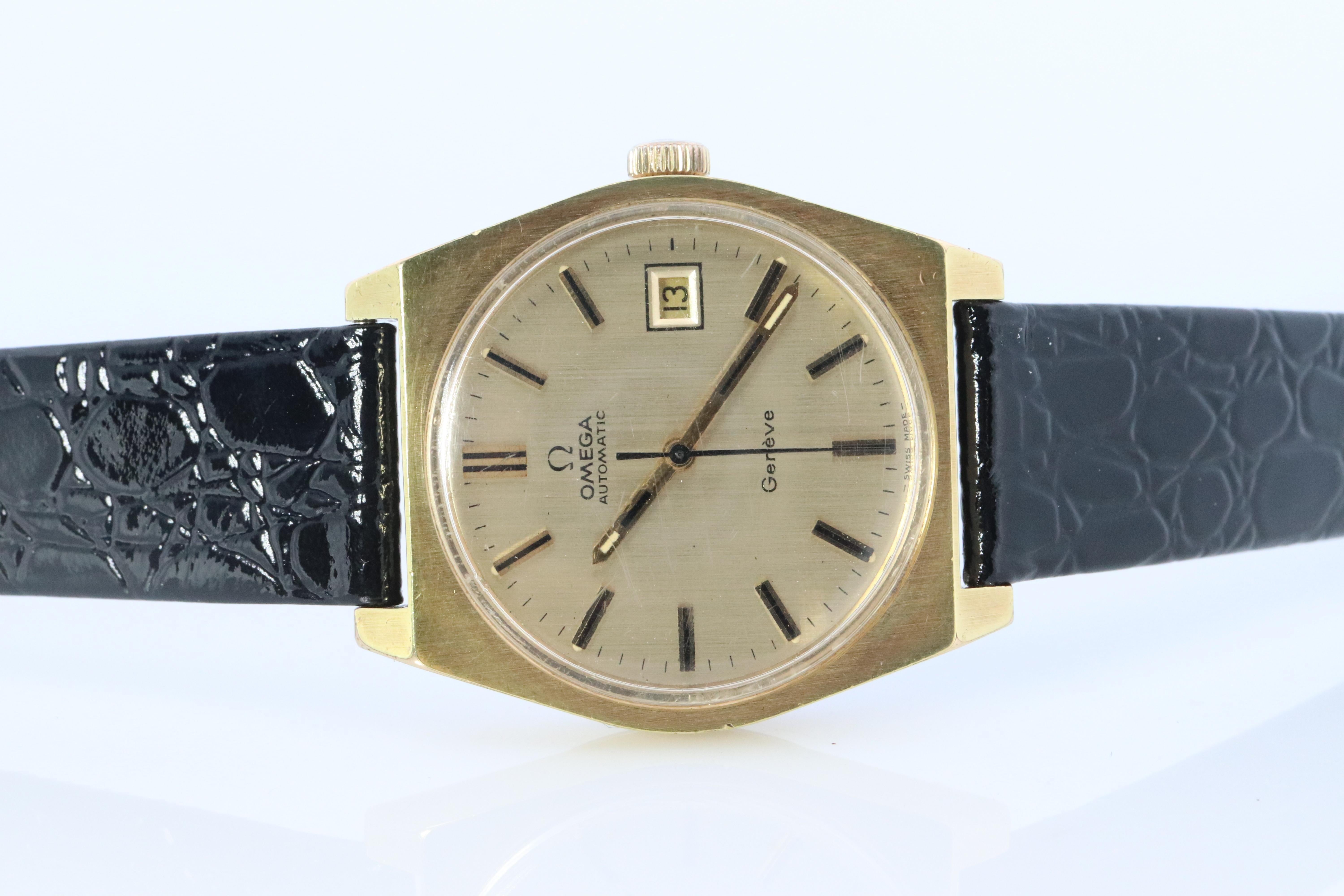 OMEGA Automatic Watch. Omega Geneve Automatic Vintage Mens Watch. In Good Condition In Port Charlotte, FL