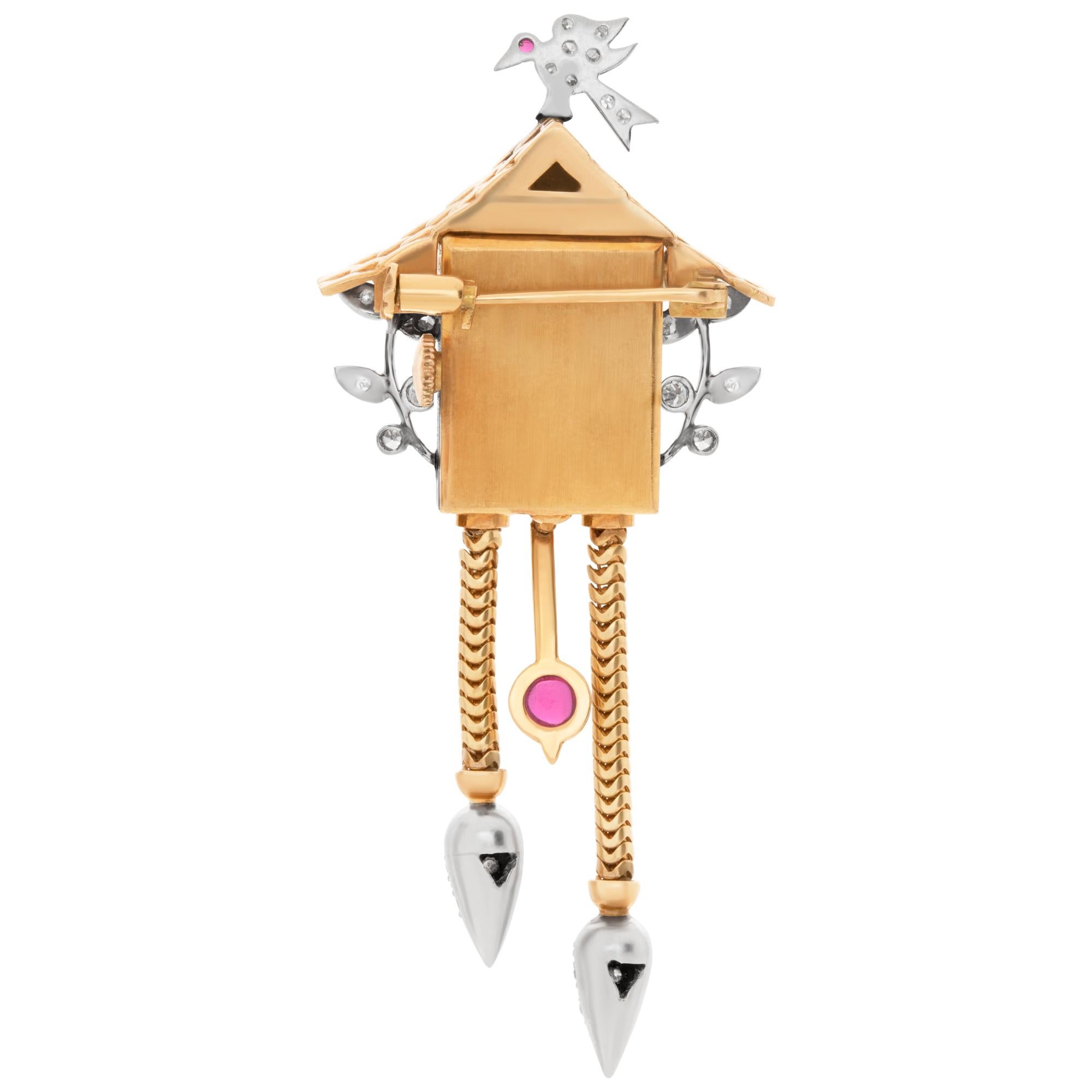 Omega Birdhouse brooch in 14k gold and diamonds In Excellent Condition For Sale In Surfside, FL