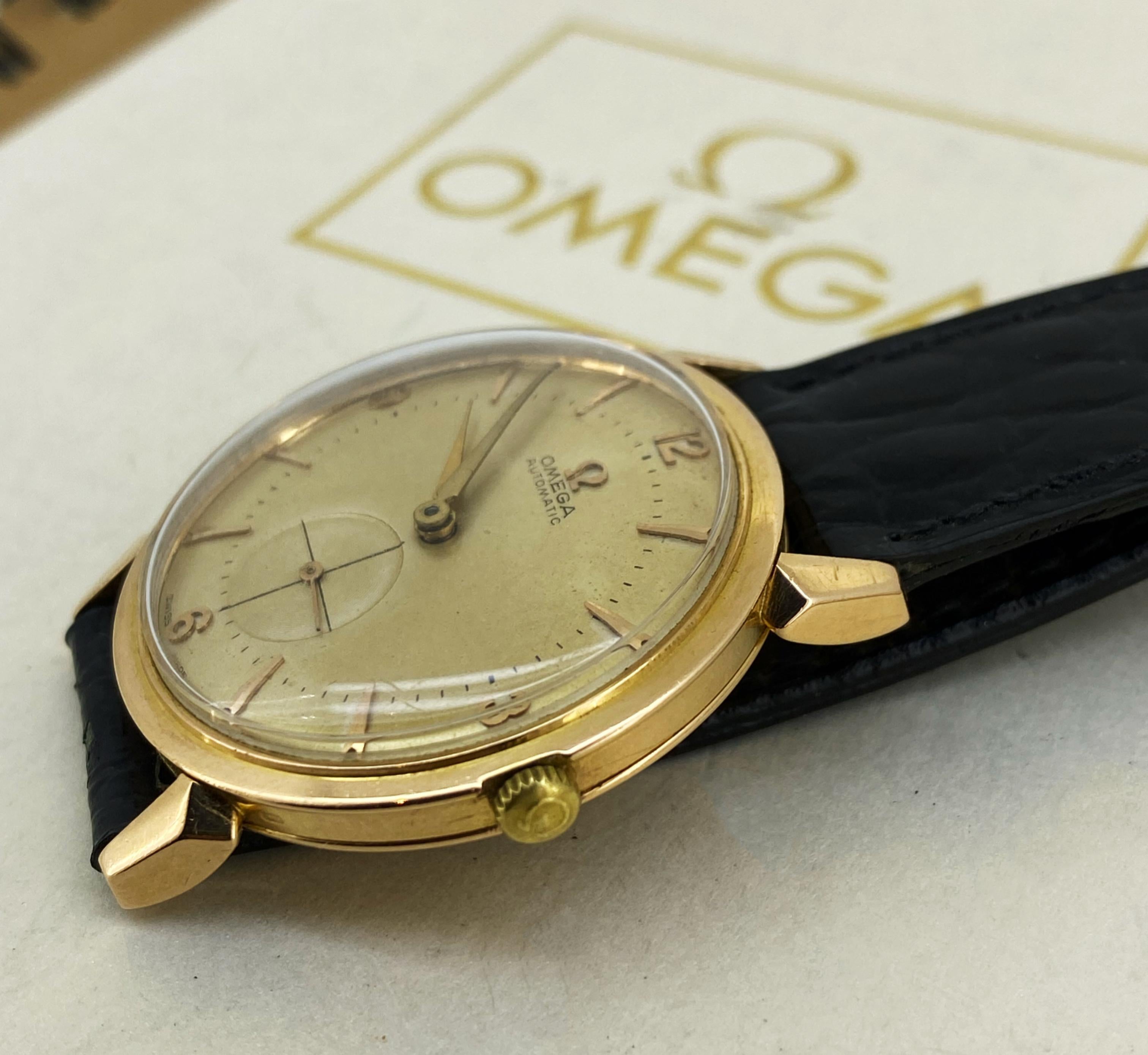 Retro Omega Bumper 18K Yellow Gold ref 2709 Cal 344 Automatic 35mm Watch, c1952. For Sale