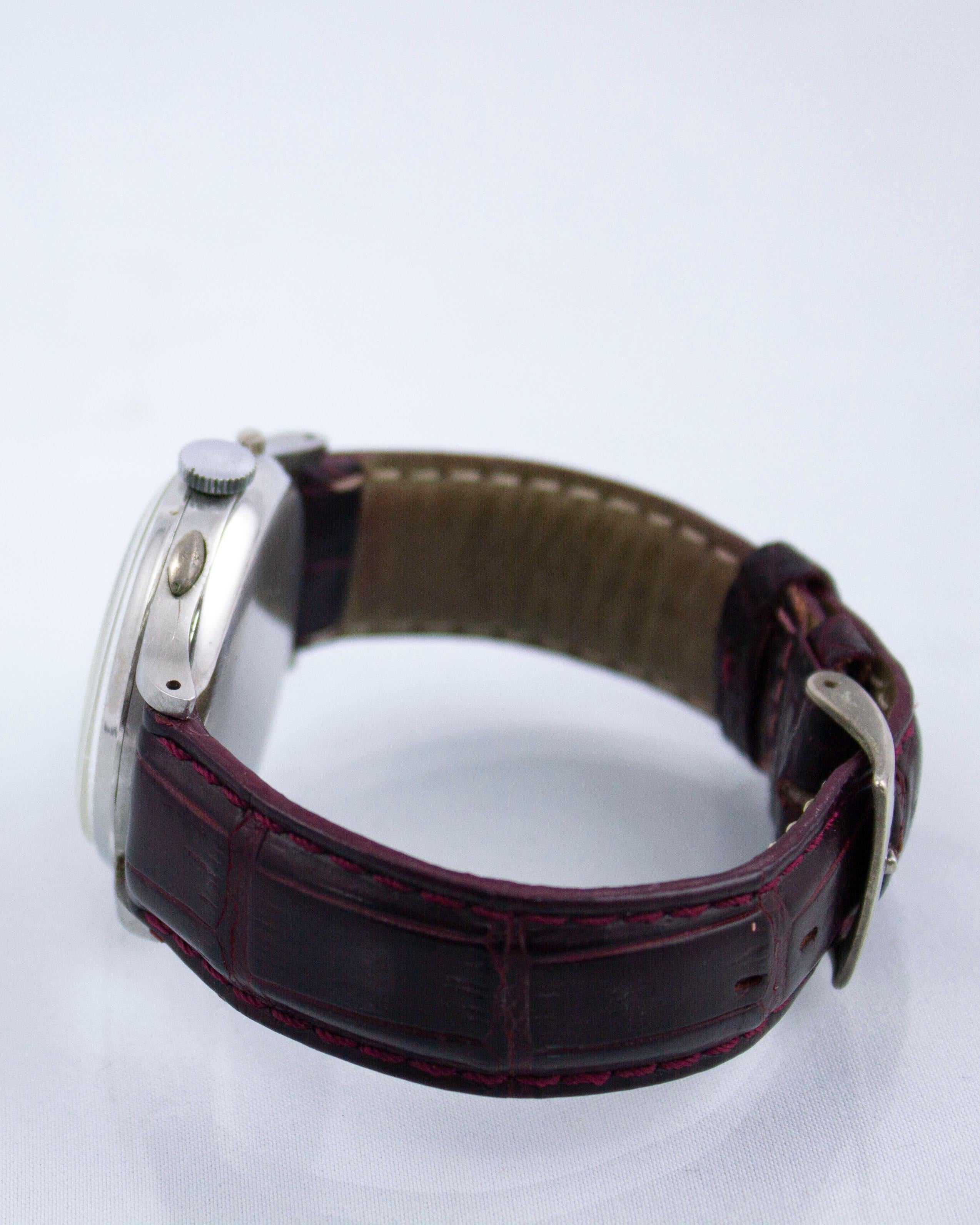 Omega Chronograph Kaliber 33.3 - Edelstahl, CIRCA 1944 im Angebot 2