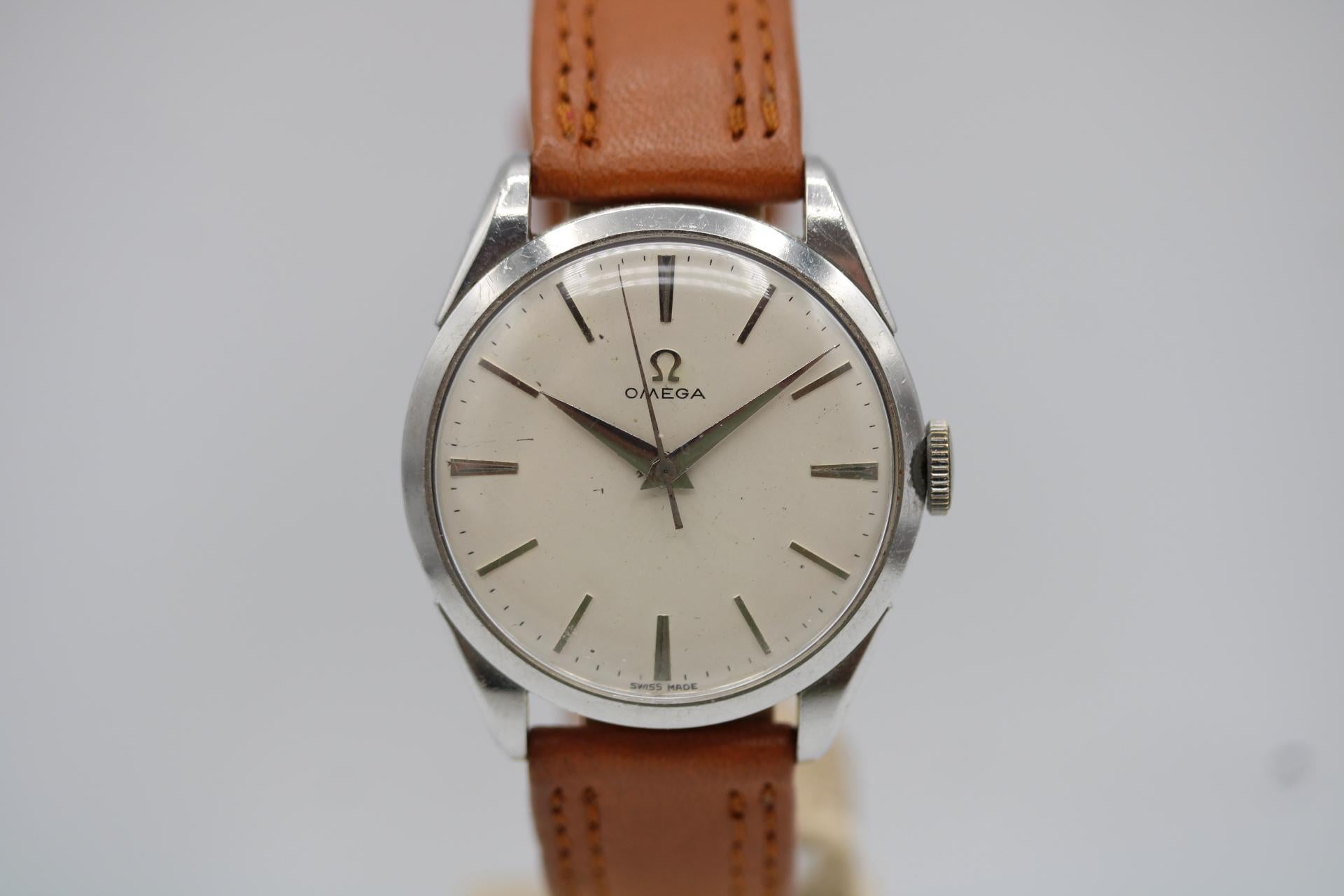 Omega Classic Vintage 2910-5  Jumbo Case  Circa 1950 For Sale 8