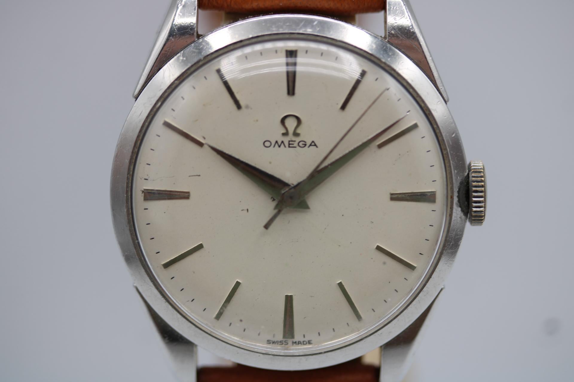 Omega Classic Vintage 2910-5  Jumbo Case  Circa 1950 For Sale 9