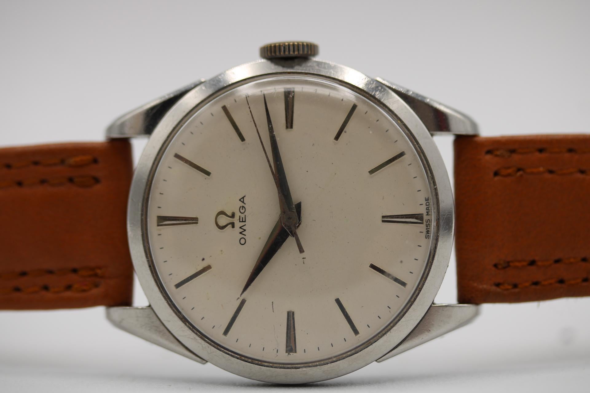 Omega Classic Vintage 2910-5  Jumbo Case  Circa 1950 For Sale 3