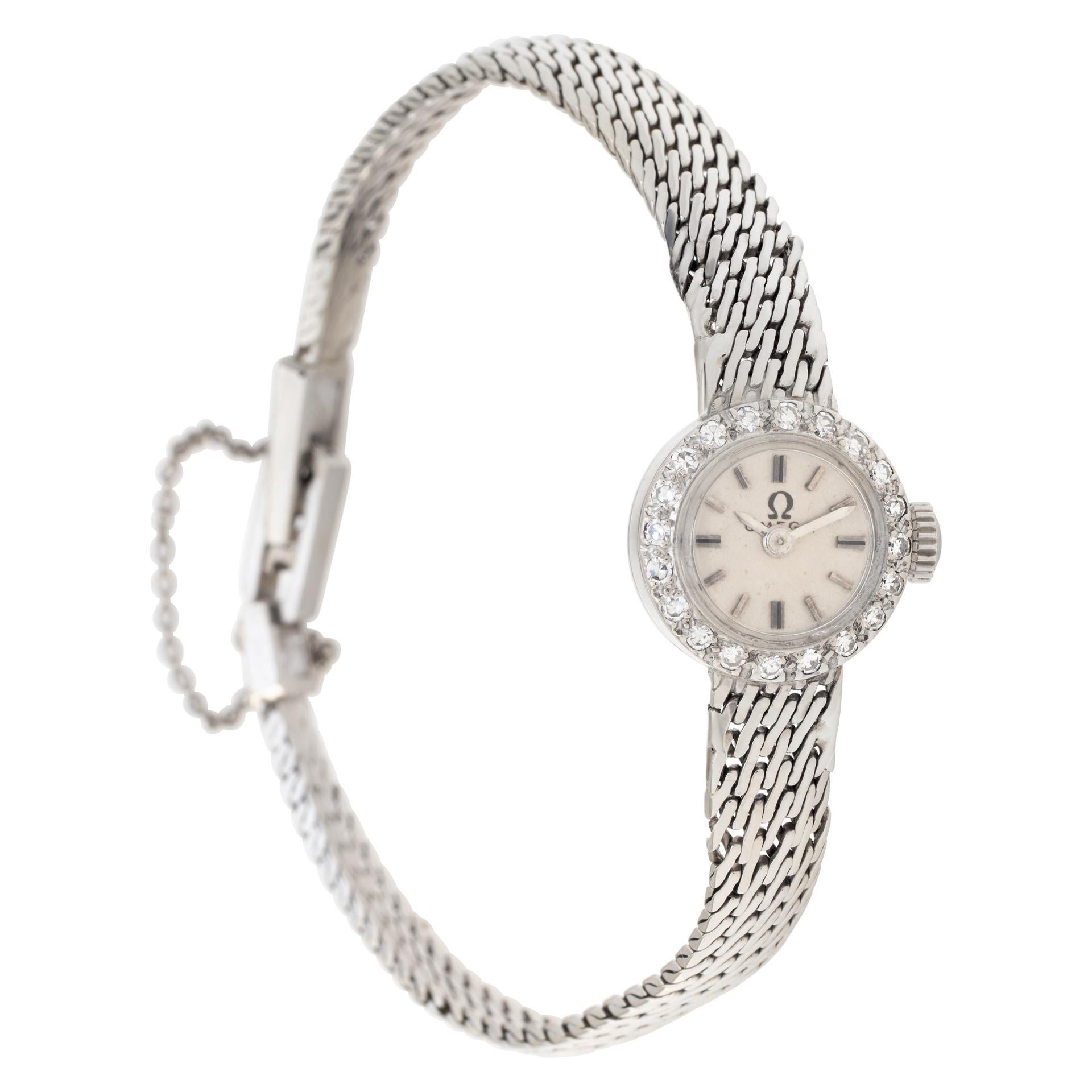 Omega Cocktail 14k white gold Manual wristwatch In Excellent Condition In Surfside, FL