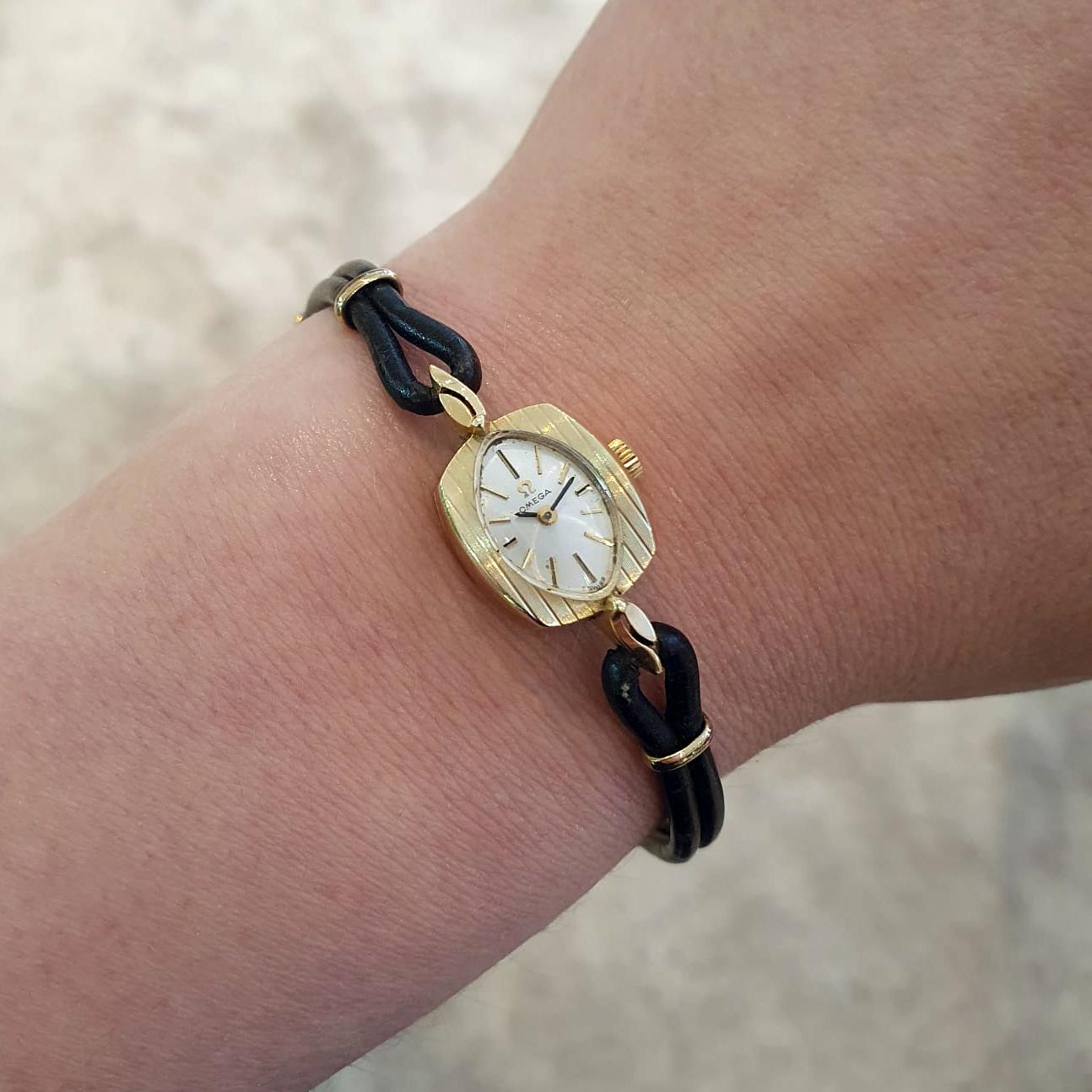 Orologio da polso Omega Cocktail Gold in vendita 6