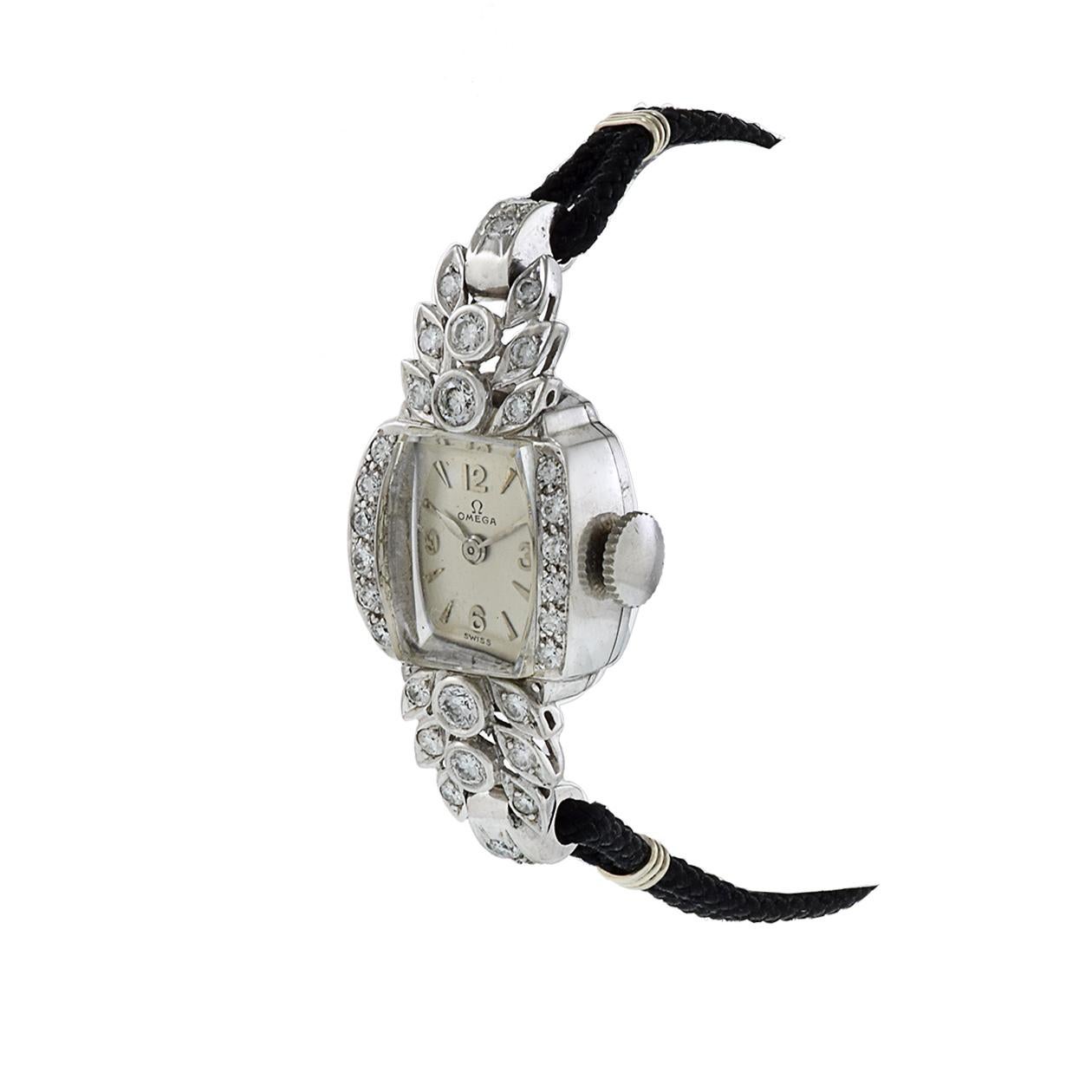 Omega Cocktailuhr aus Platin und Diamanten (Art déco)