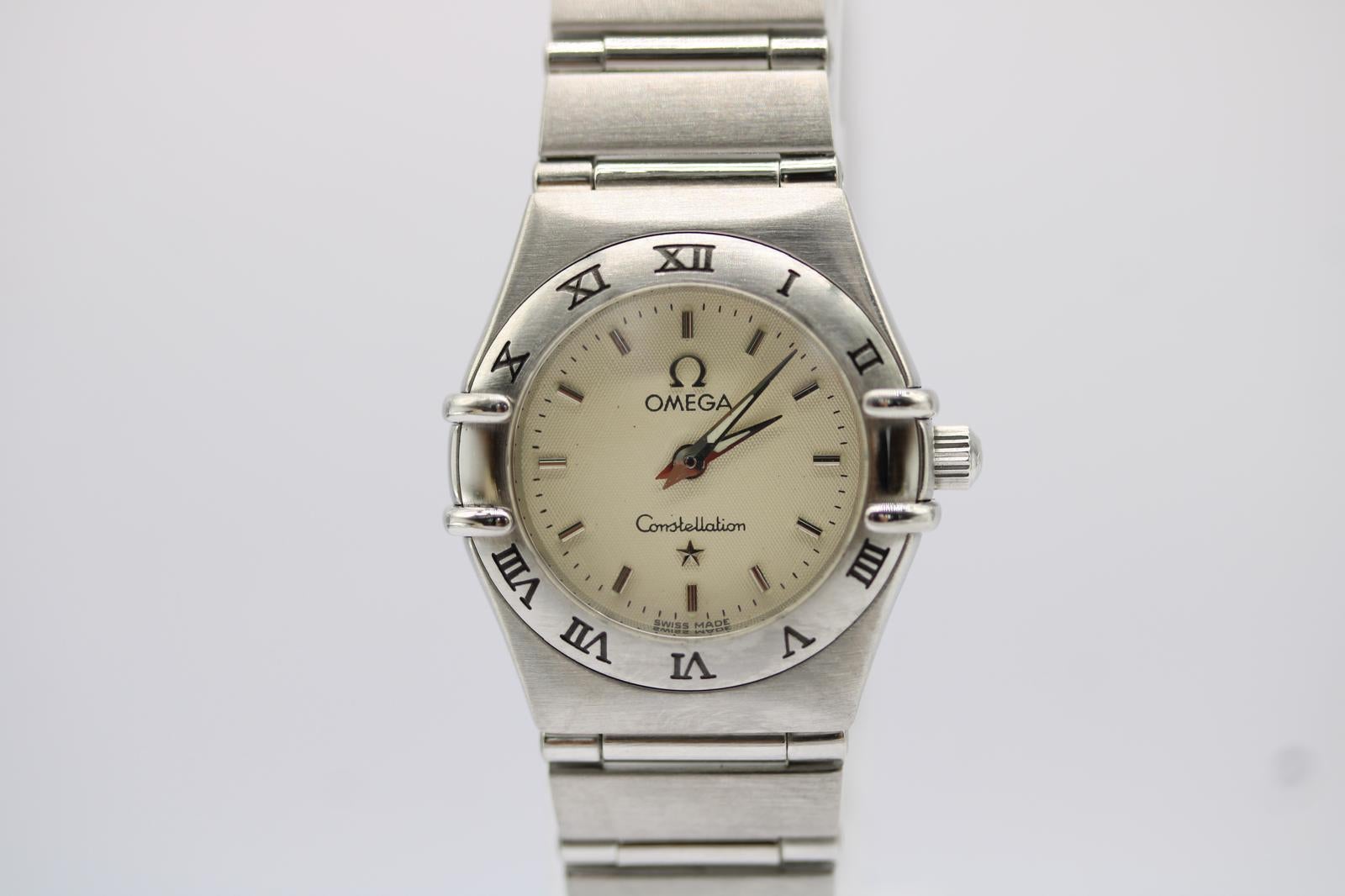 Donna Omega Constellation 1562.30.00 - Mini quarzo da donna  22,5 mm con cassa Omega in vendita