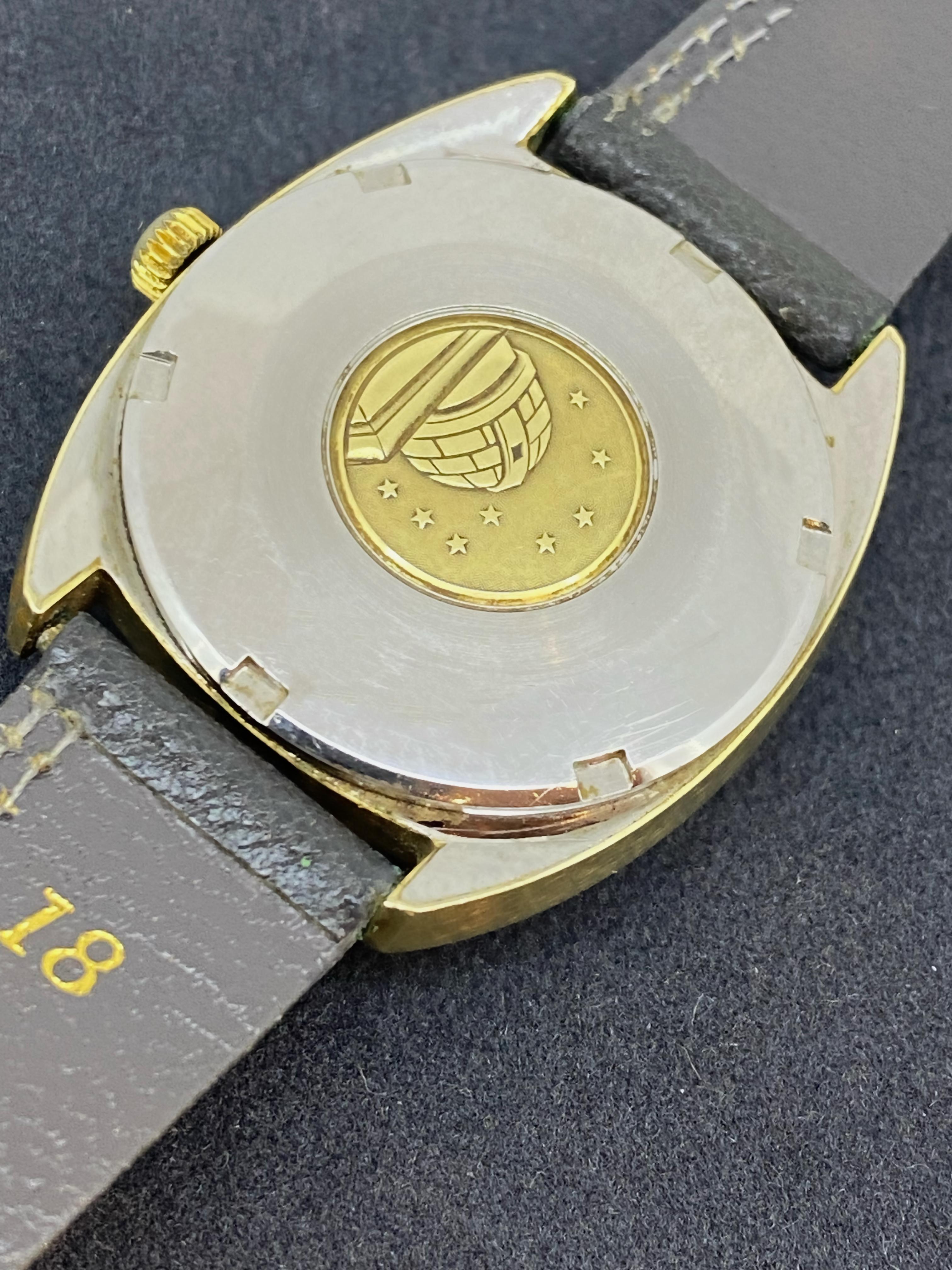 Men's Omega Constellation #168029 cal. 751 Gold-Filled Day Date Linen Dial c1968 Watch For Sale