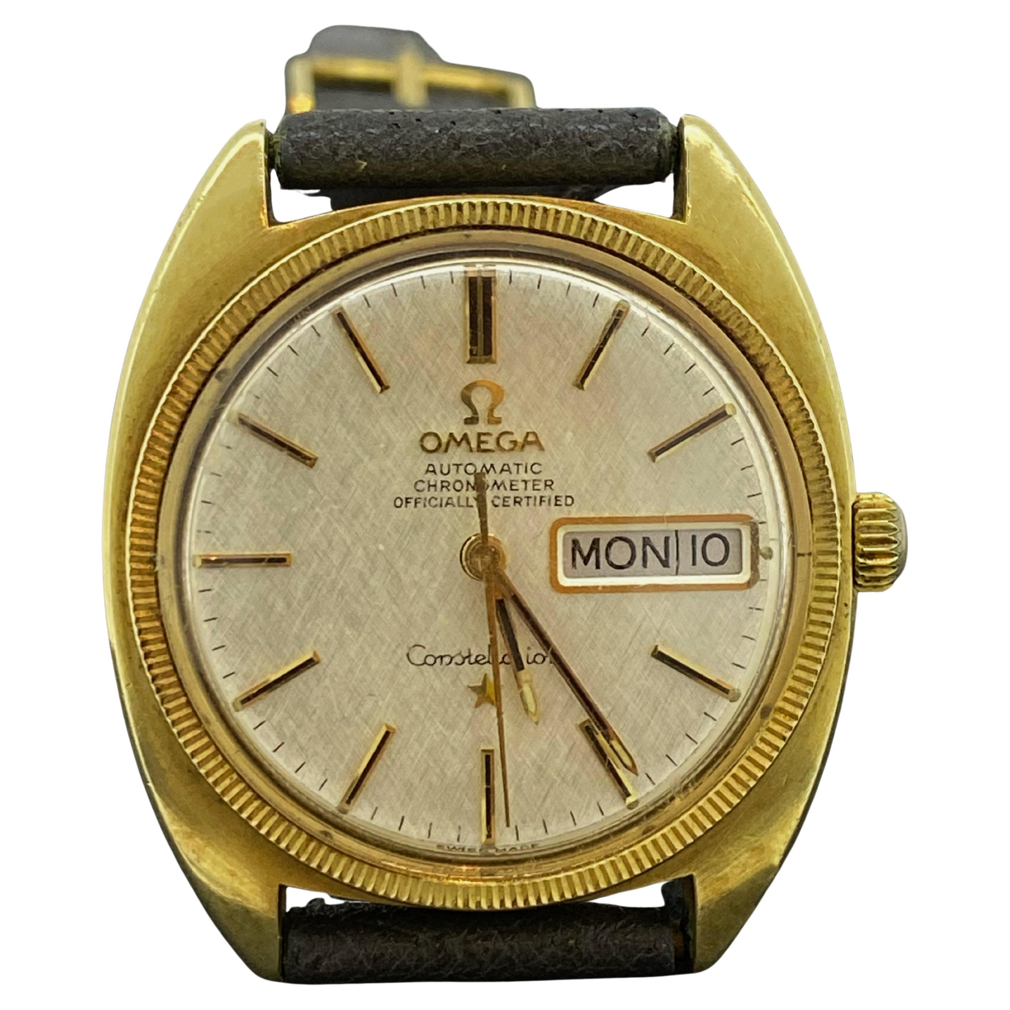 Omega Constellation #168029 cal. 751 Montre avec cadran en lin et feuille d'or pour date et jour, c1968