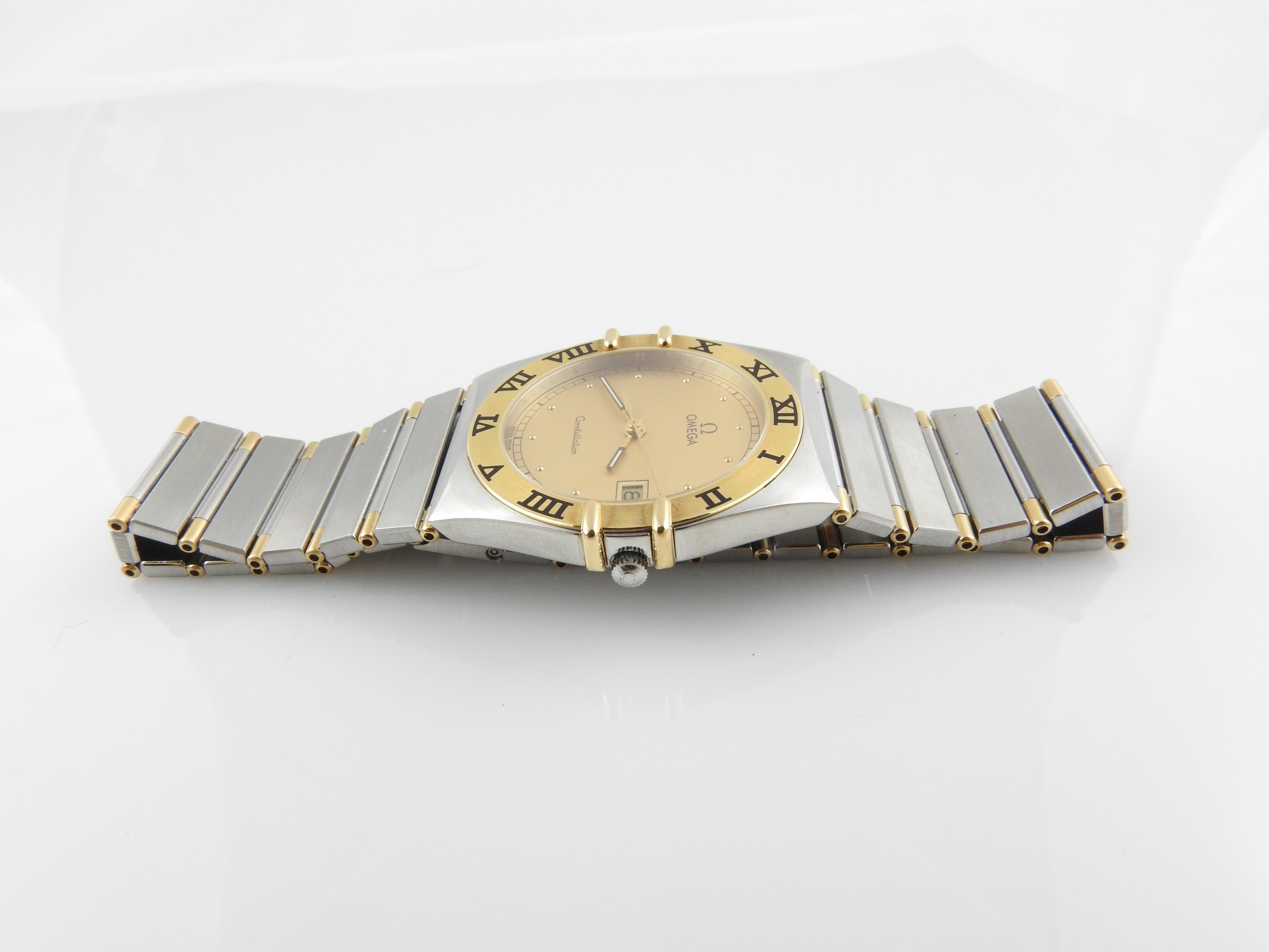 Omega Constellation 18 Karat and Stainless Steel Quartz Watch Gold Dial Half Bar In Good Condition In Washington Depot, CT