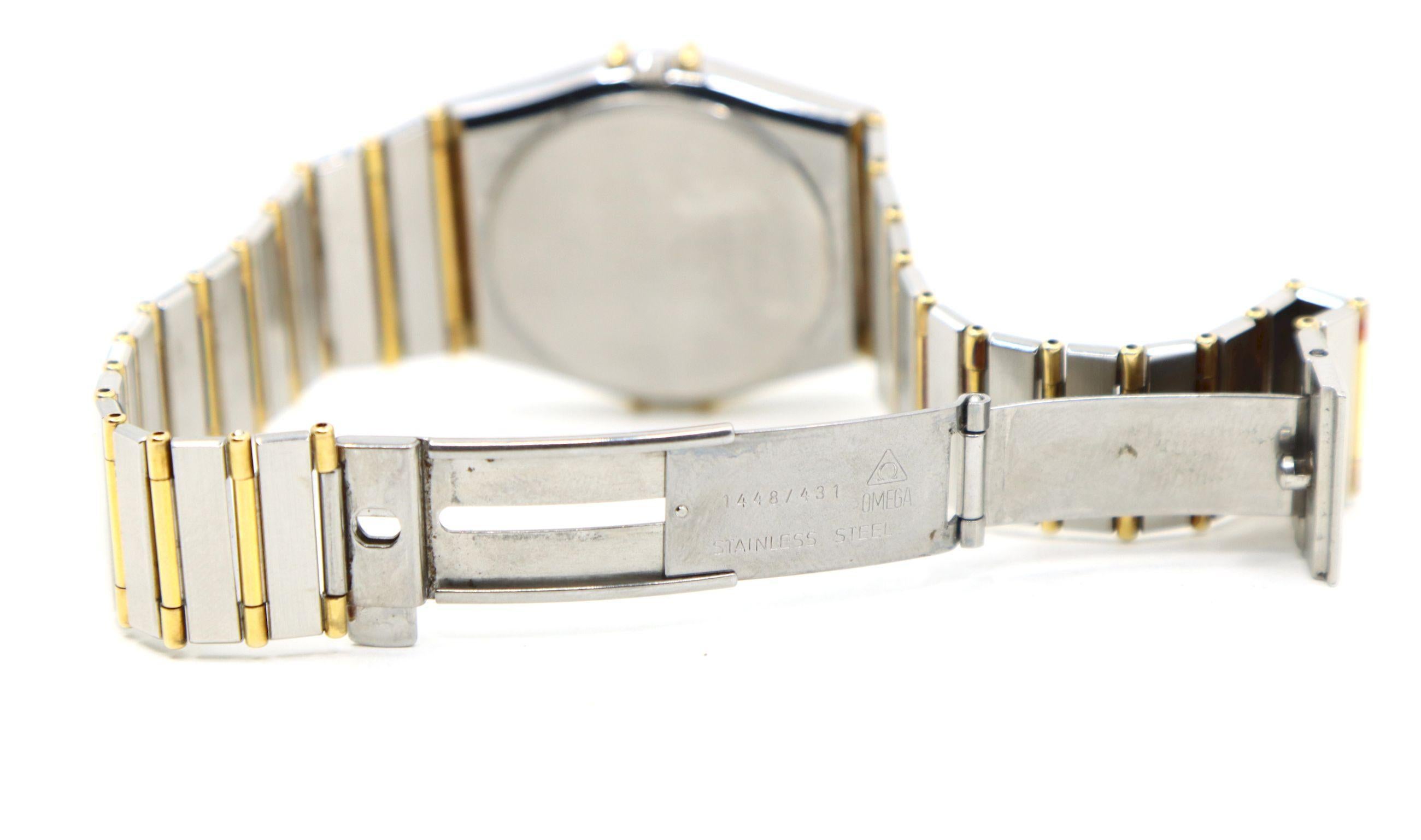 Montre à quartz Omega Constellation en or 18K et acier inoxydable en vente 7