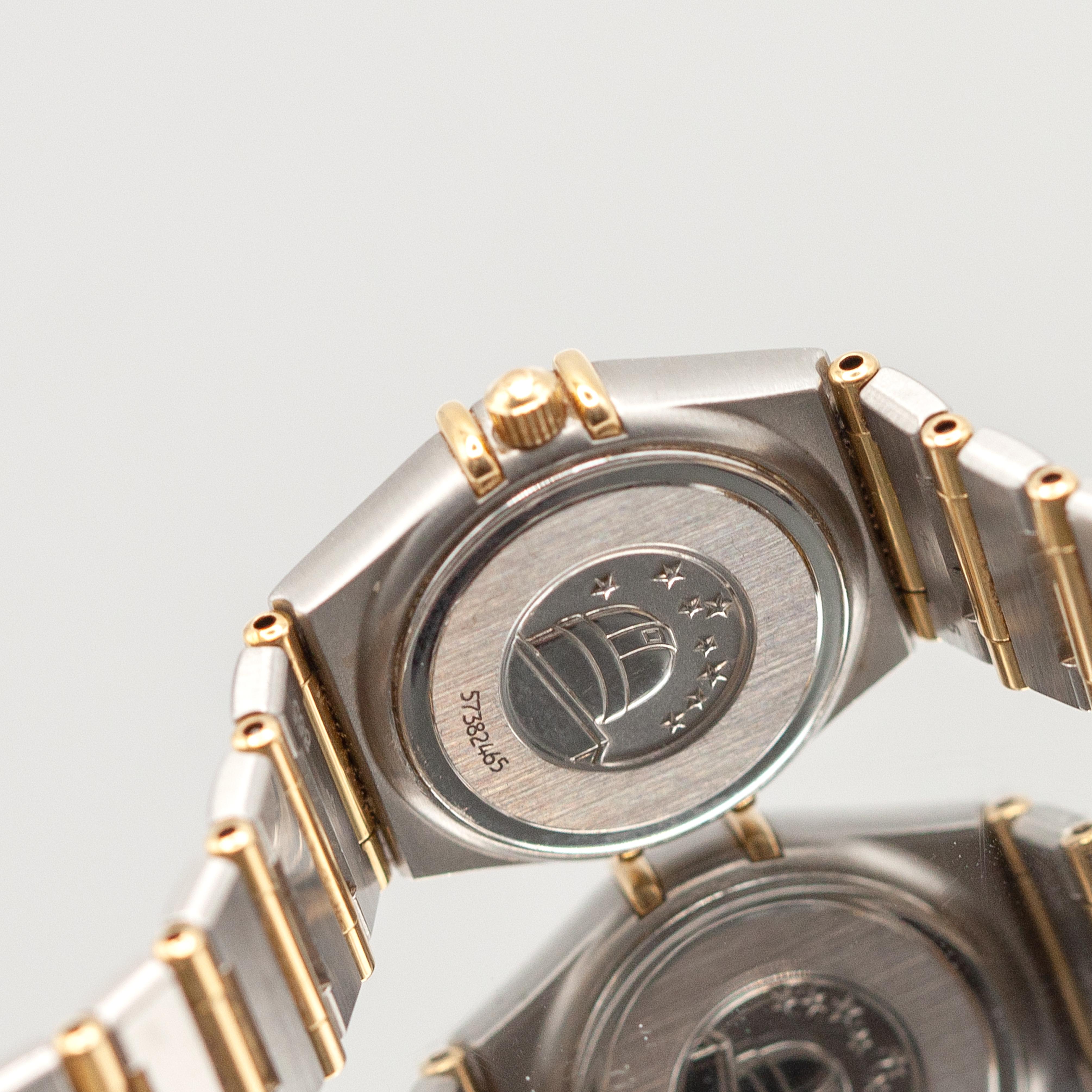 Montre pour dames Omega Constellation en or jaune 18K et acier inoxydable avec diamants Bon état - En vente à New York, NY