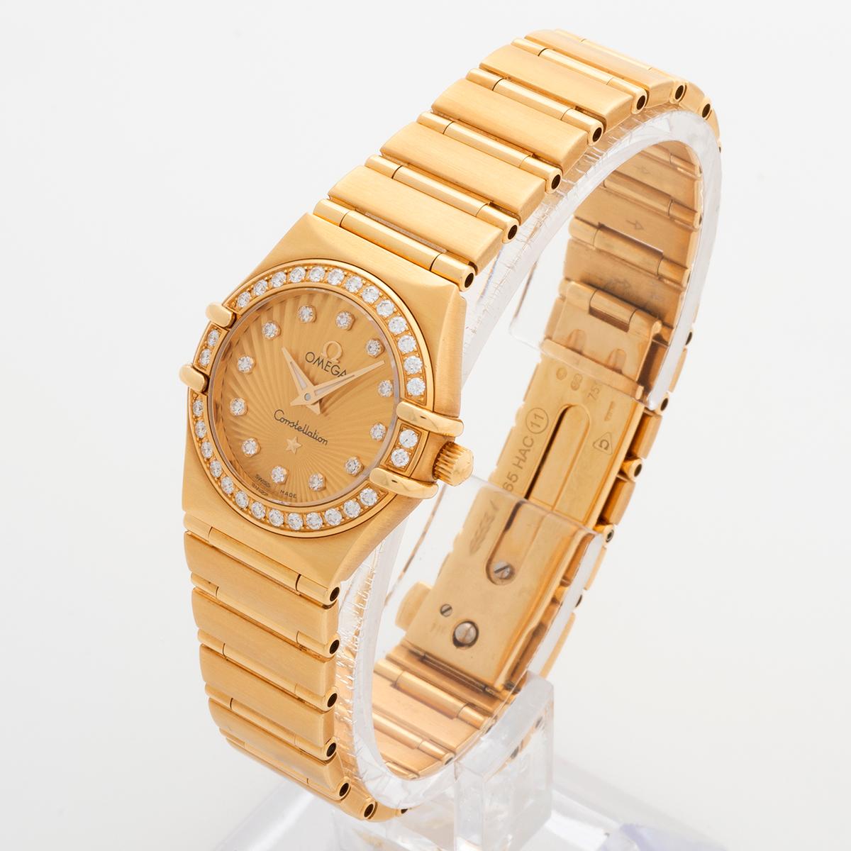 Omega Constellation, 18K Yellow Gold, Complete Set, Outstanding Condition In Excellent Condition In Canterbury, England