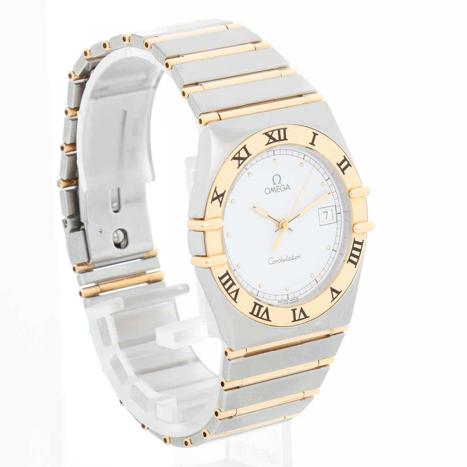 Omega Constellation 2-Tone Men's Quartz Watch In Excellent Condition In Dallas, TX