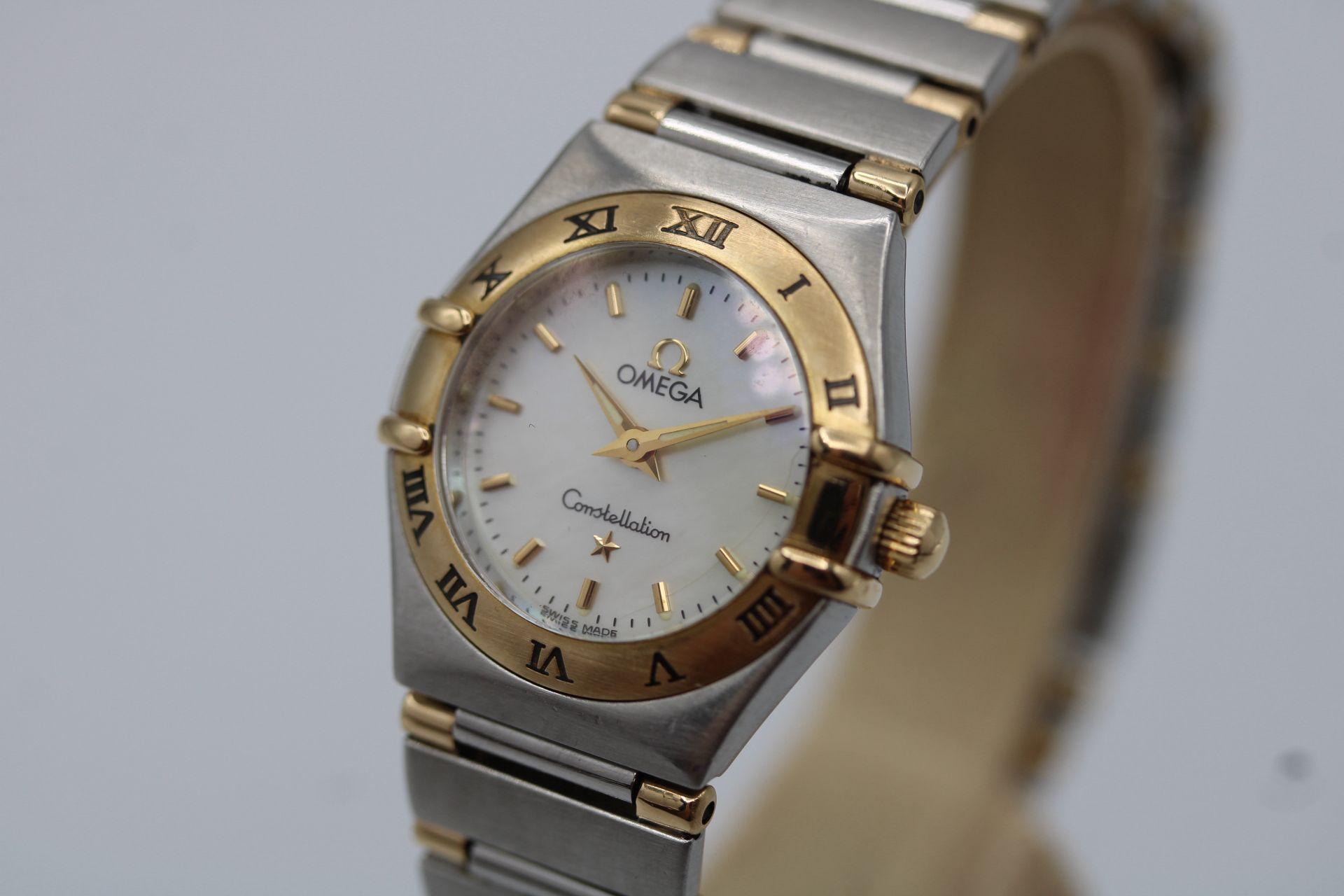 De las mujeres Omega Constellation 23mm - Acero y Oro  Esfera de nácar  1995 en venta