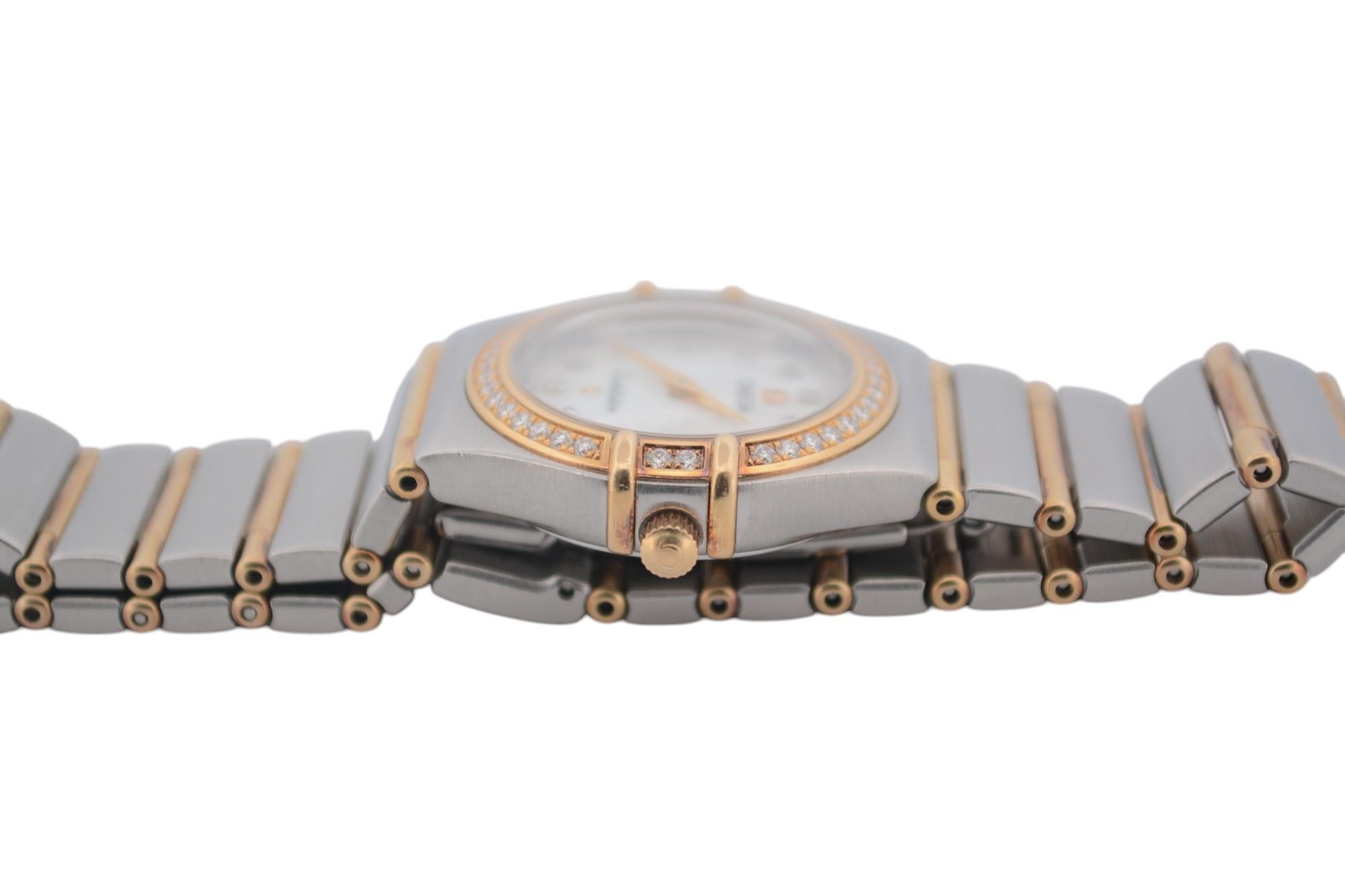 Omega Constellation 25,5 mm quadrante bicolore MOP con diamante al quarzo Ref 8951201 in vendita 6