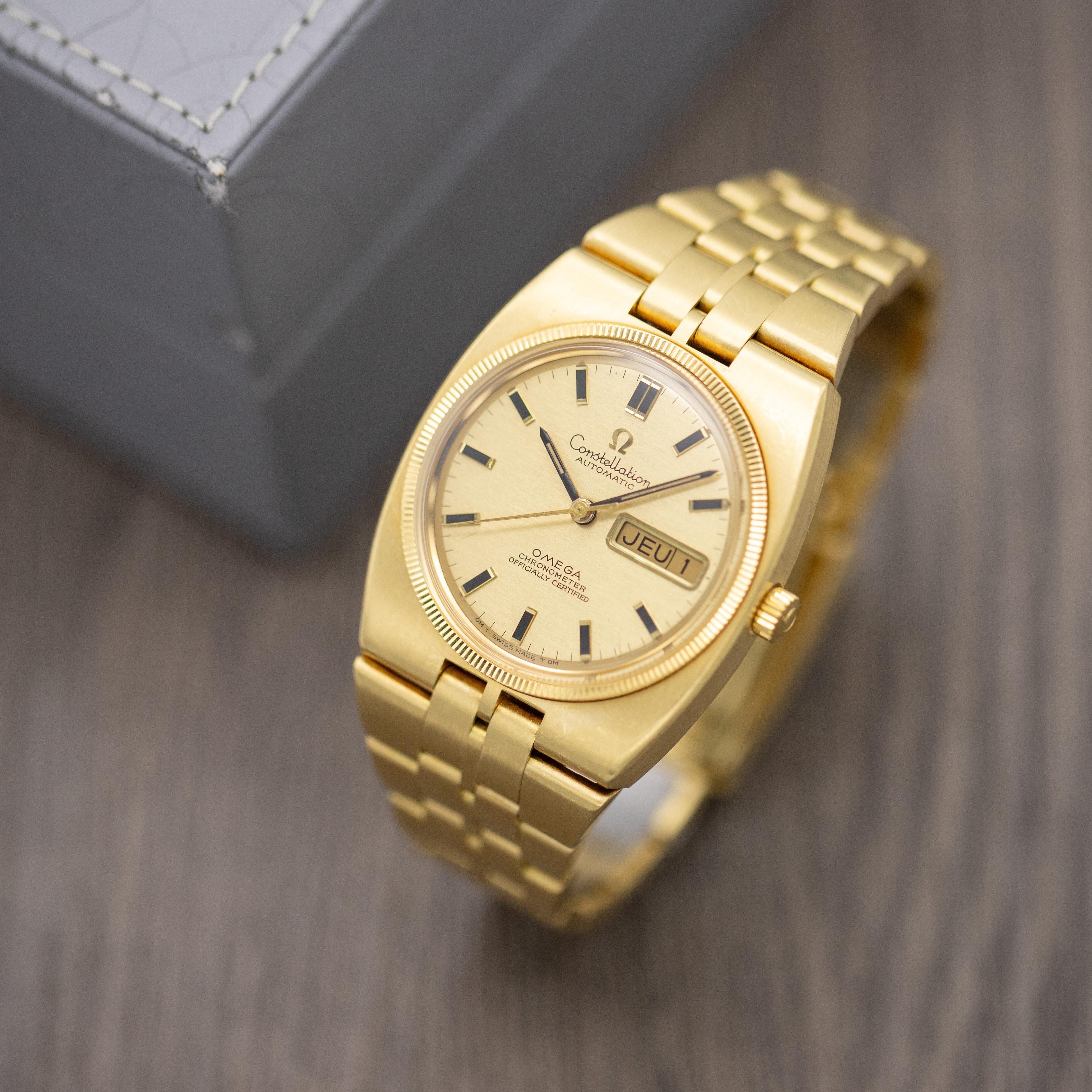 Modern Omega Constellation Automatic Chronometer Day-Date - Vintage 18k Men's Watch