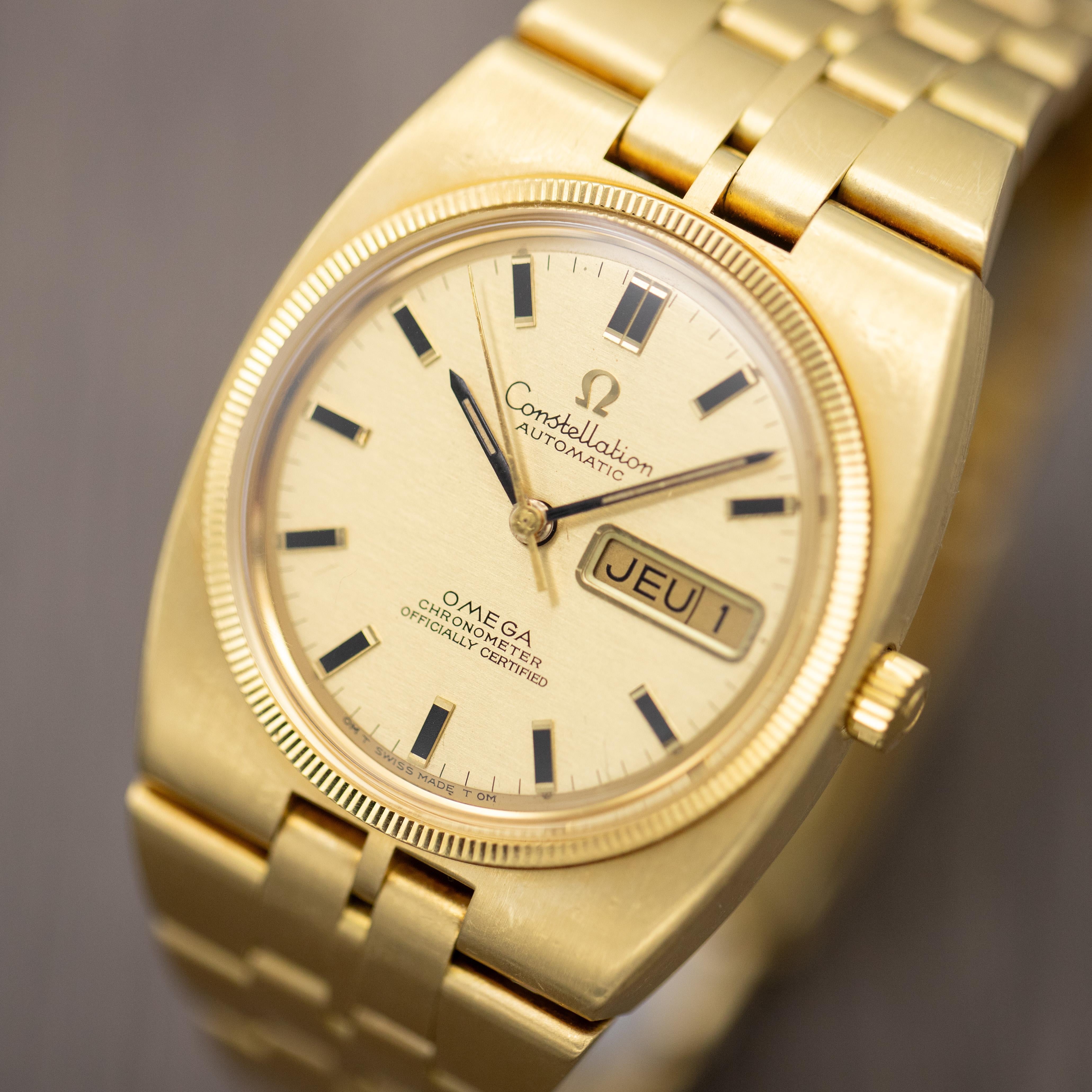 Omega Constellation Automatic Chronometer Day-Date - Vintage 18k Men's Watch In Good Condition For Sale In Antwerp, BE