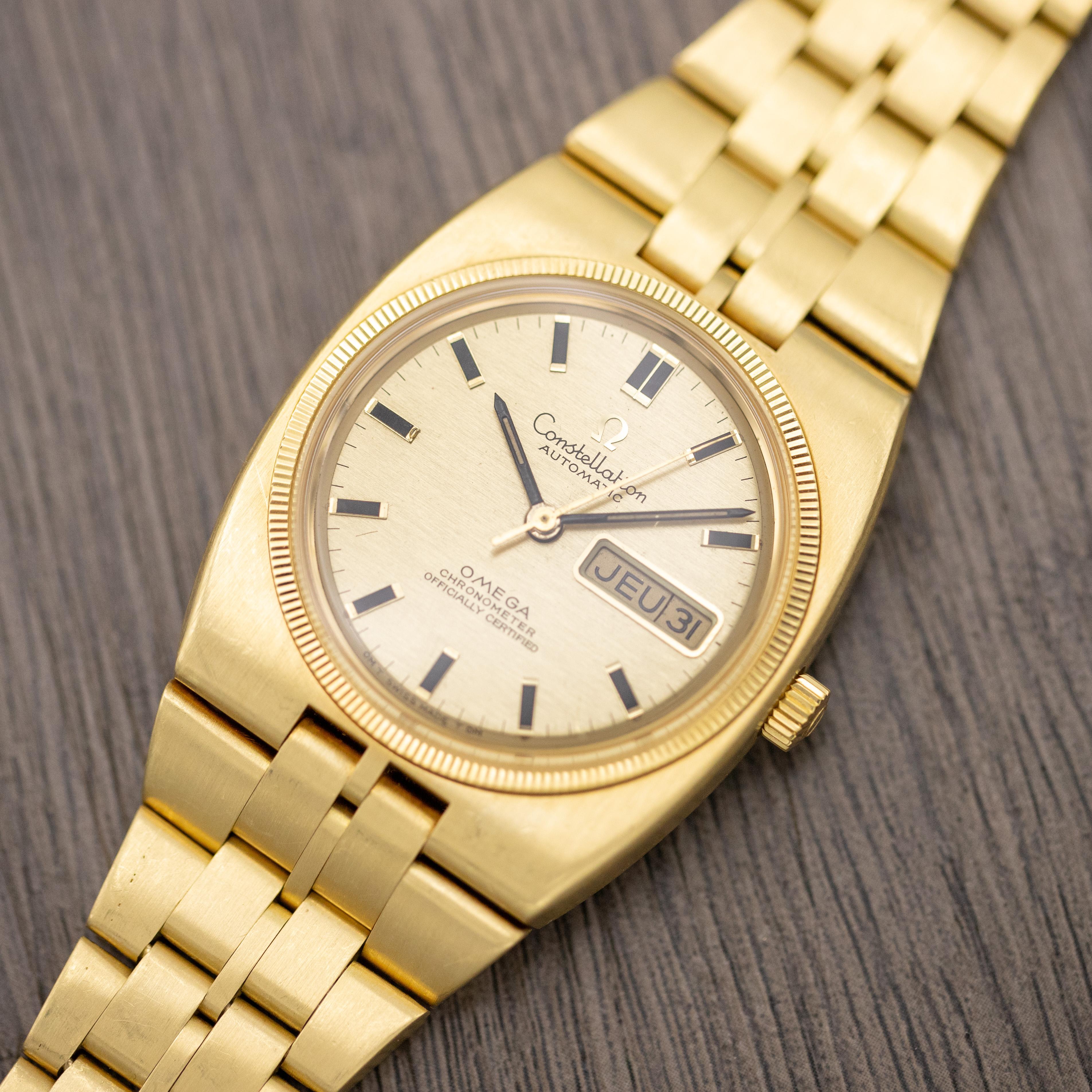 Omega Constellation Automatic Chronometer Day-Date - Vintage 18k Men's Watch For Sale 4