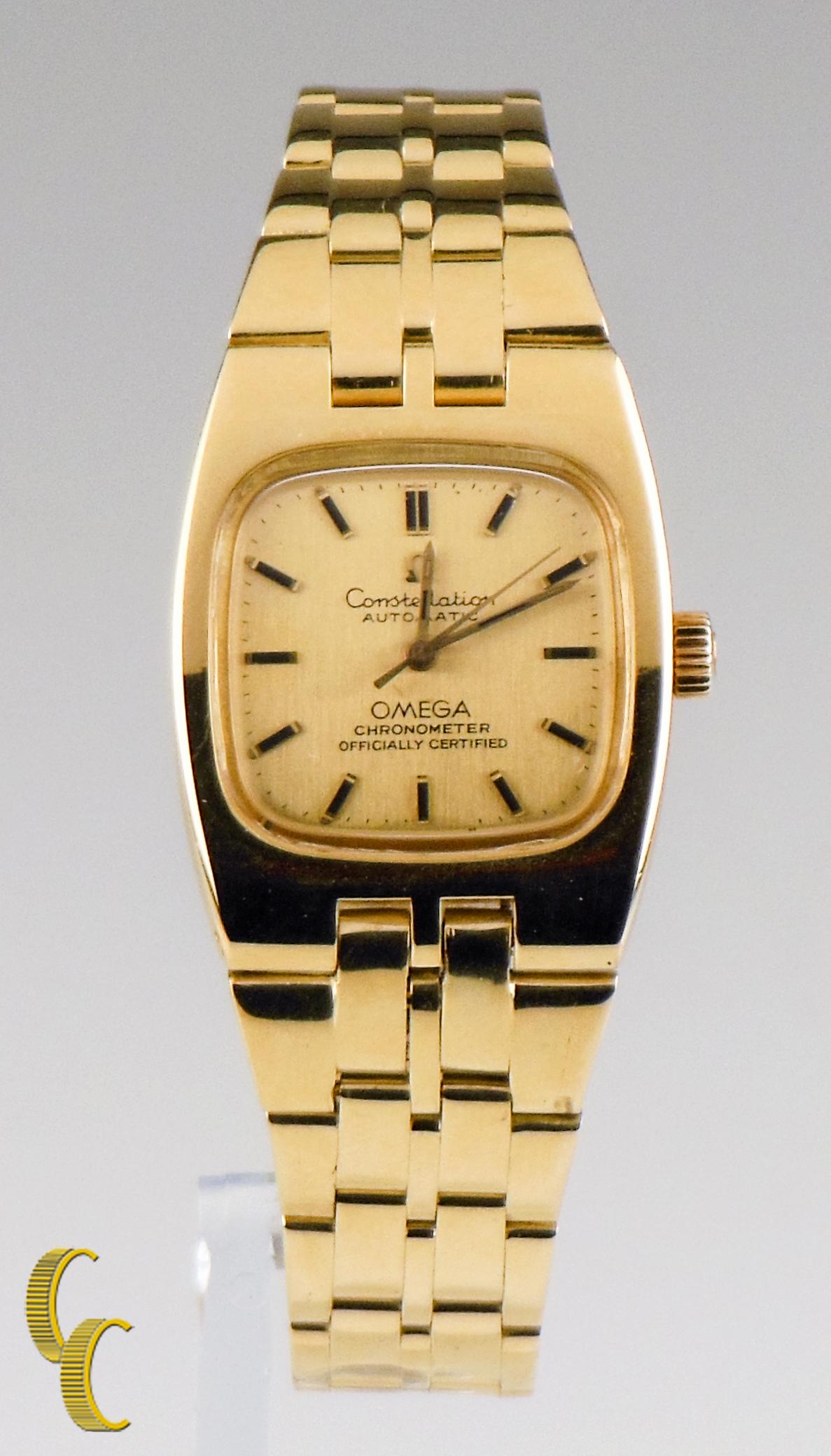 Omega Constellation Chronometer Solid 18 Karat Yellow Gold Automatic Watch In Good Condition In Sherman Oaks, CA