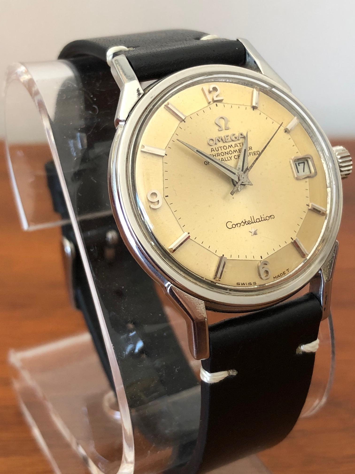 Rare Omega Constellation Stainless Steel Ref. 168.005, 23 million serial number, circa 1966. Calibre 561 movement. Case measuring 34mm. Pie pan dial with seconds sweep and date. Very good condition-original, unrestored dial with warm creamy patina
