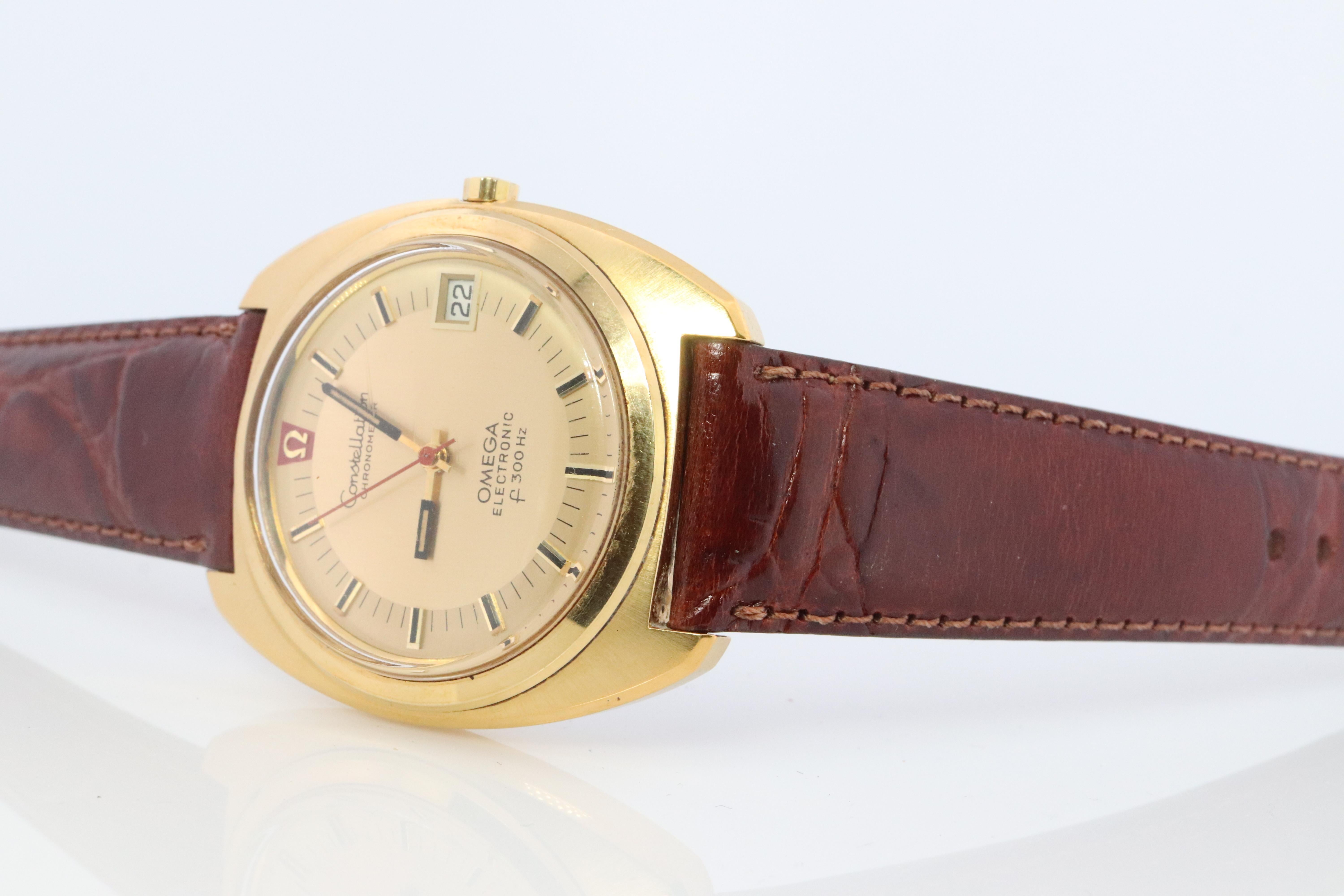 Vintage 1970s Omega Electronic Constellation Chronometer
F 300 Hz

ref. 198.002


Condition: Works and keeps time. Excellent condition for the Age. New Battery


Details:
Brand New Genuine Leather Band.
Please don't hesitate to ask questions.