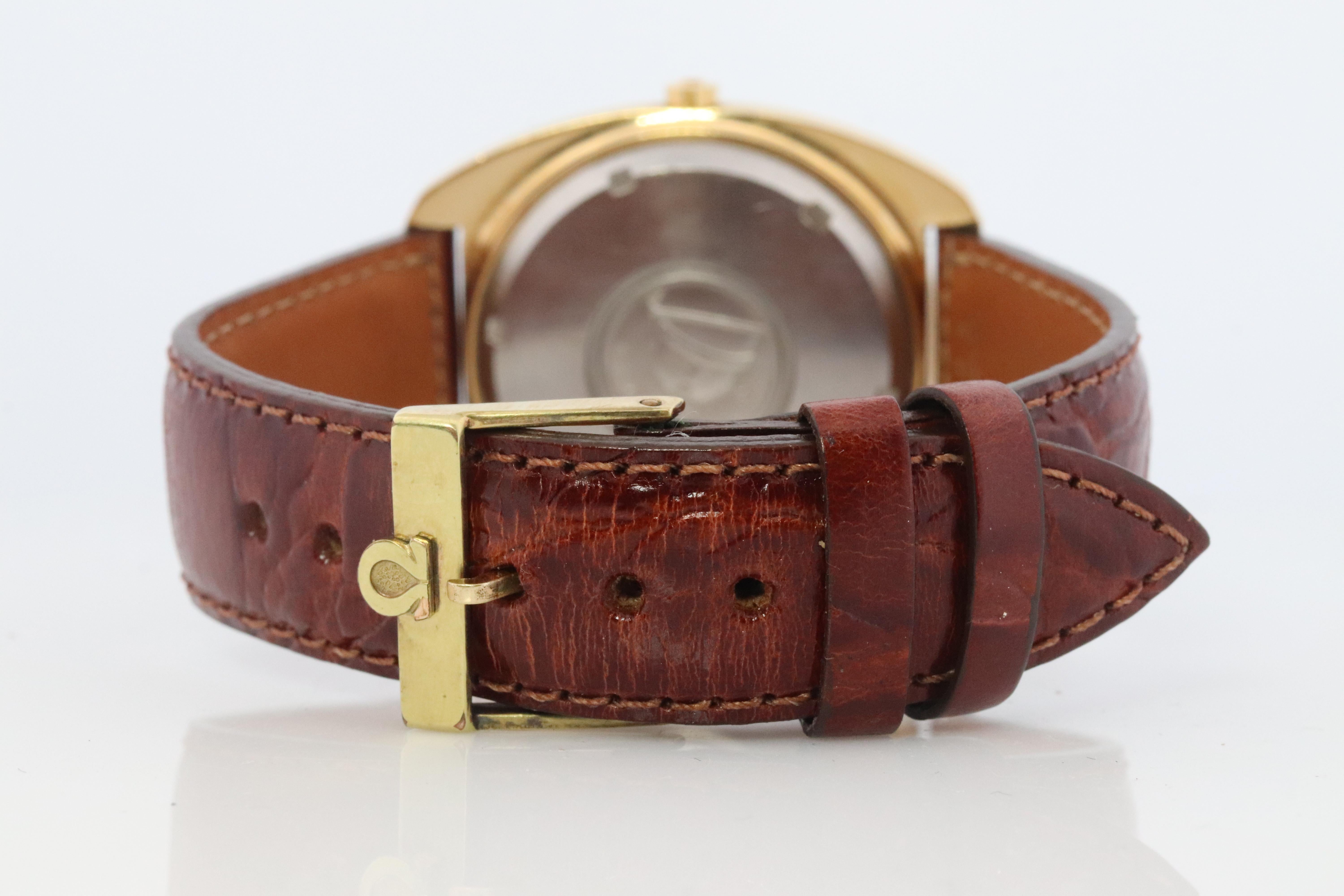 Men's OMEGA Constellation Electronic. Mens Omega Watch F300 Constellation Chronometer For Sale