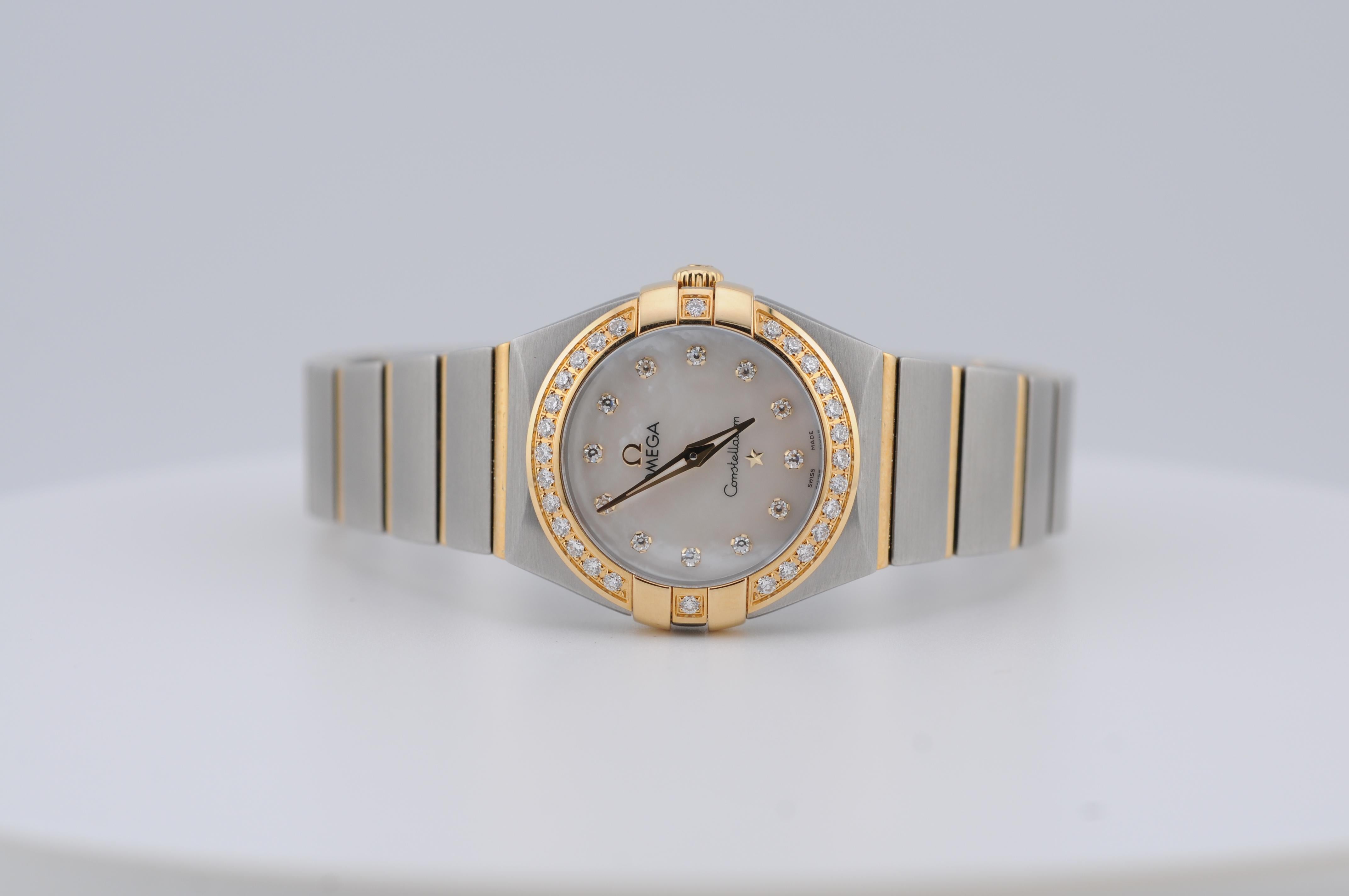 Omega Constellation Manhattan 25mm - Gelbgold & Stahl (Ästhetizismus) im Angebot