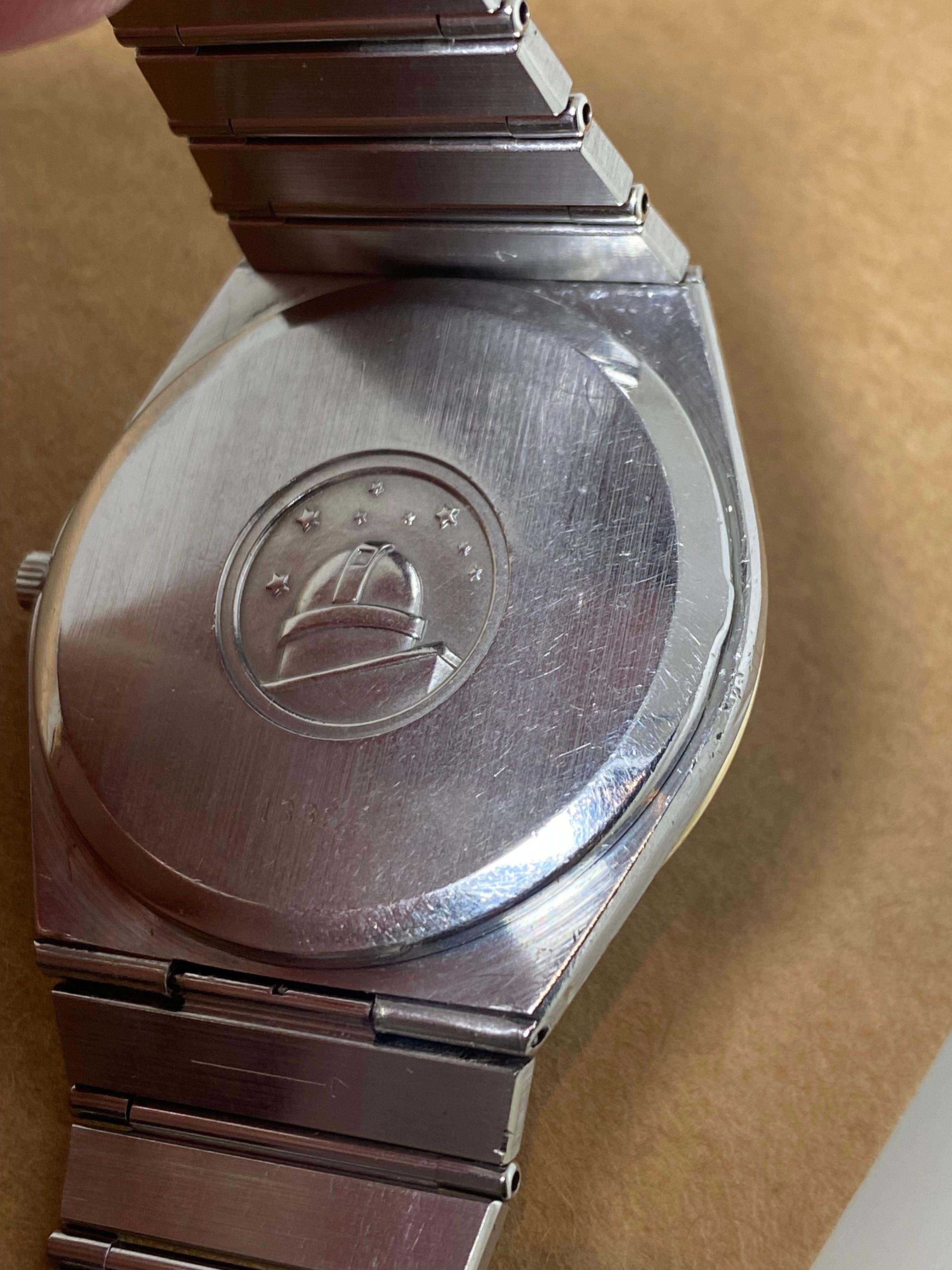 Omega Constellation Marine 18K Gold Lünette Schwarzes Teakholz Zifferblatt Quarzuhr, Ref 1332 im Zustand „Hervorragend“ in MELBOURNE, AU