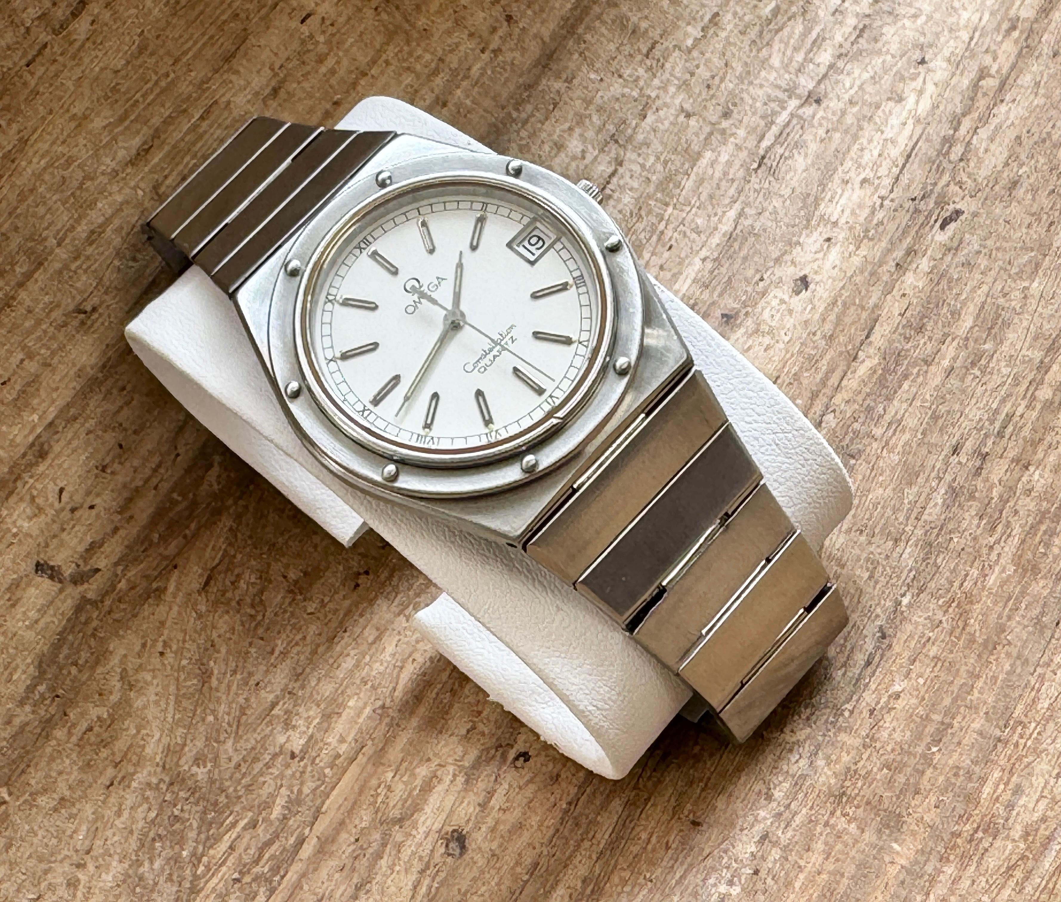 Brand: Omega

Model: Constellation Marine

Reference Number: 1960147

Country Of Manufacture: Switzerland

Movement: Quartz

Case Material: Stainless steel

Measurements : Case width: 36 mm (without crown)

Band Type : Stainless steel

Band