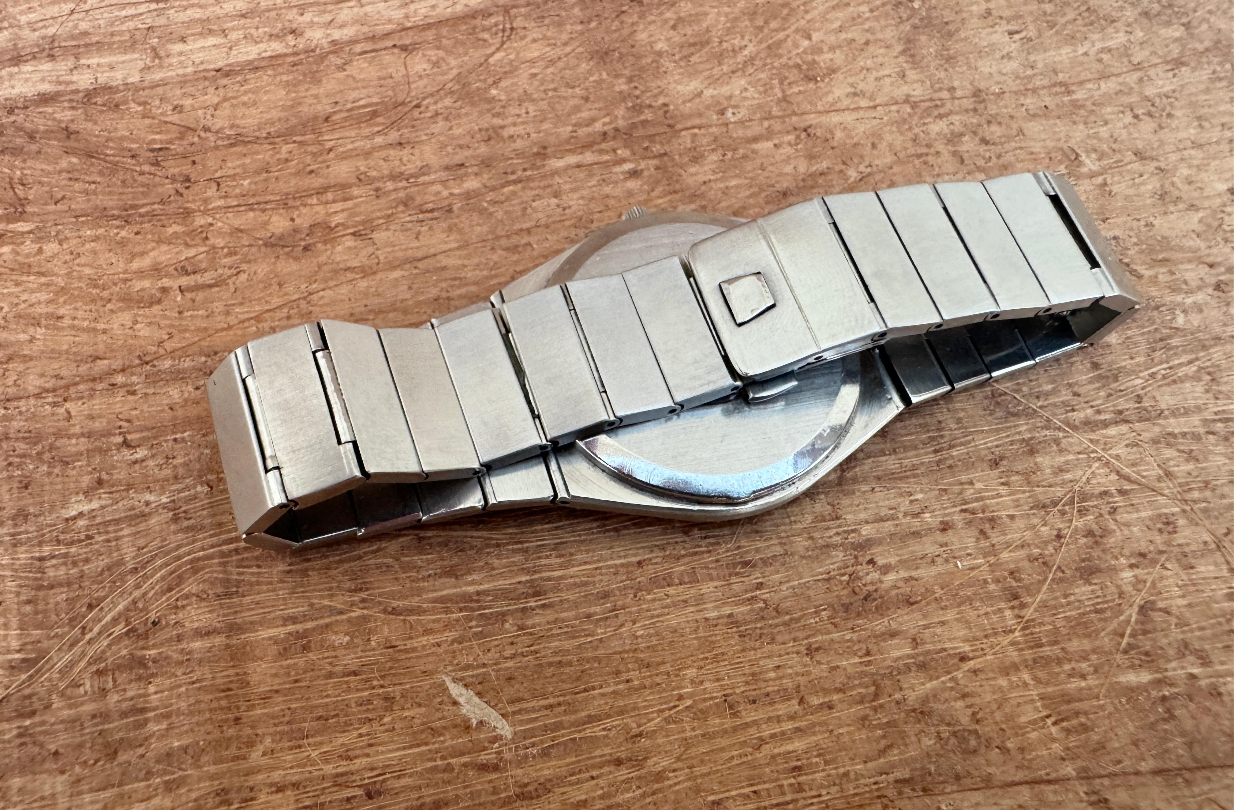 Omega Constellation Marine 1960147 Gerald Genta Porthole Watch 2