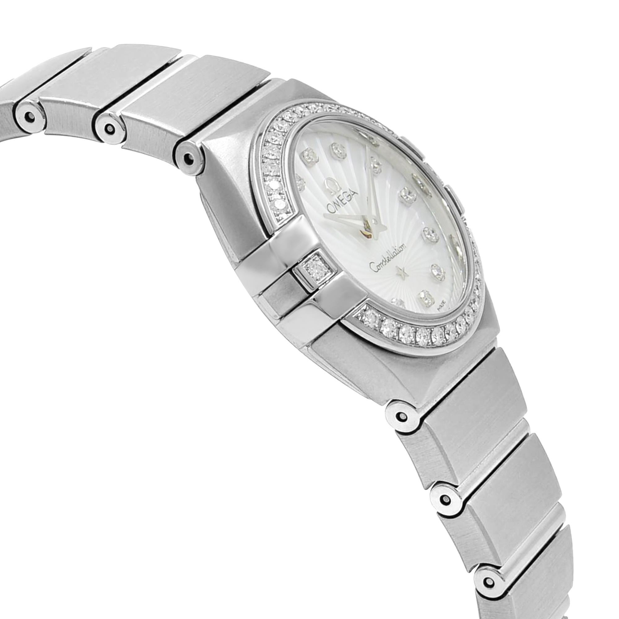 Omega Constellation MOP Dial Steel Diamond Quartz Watch 123.15.24.60.55.002 In New Condition In New York, NY