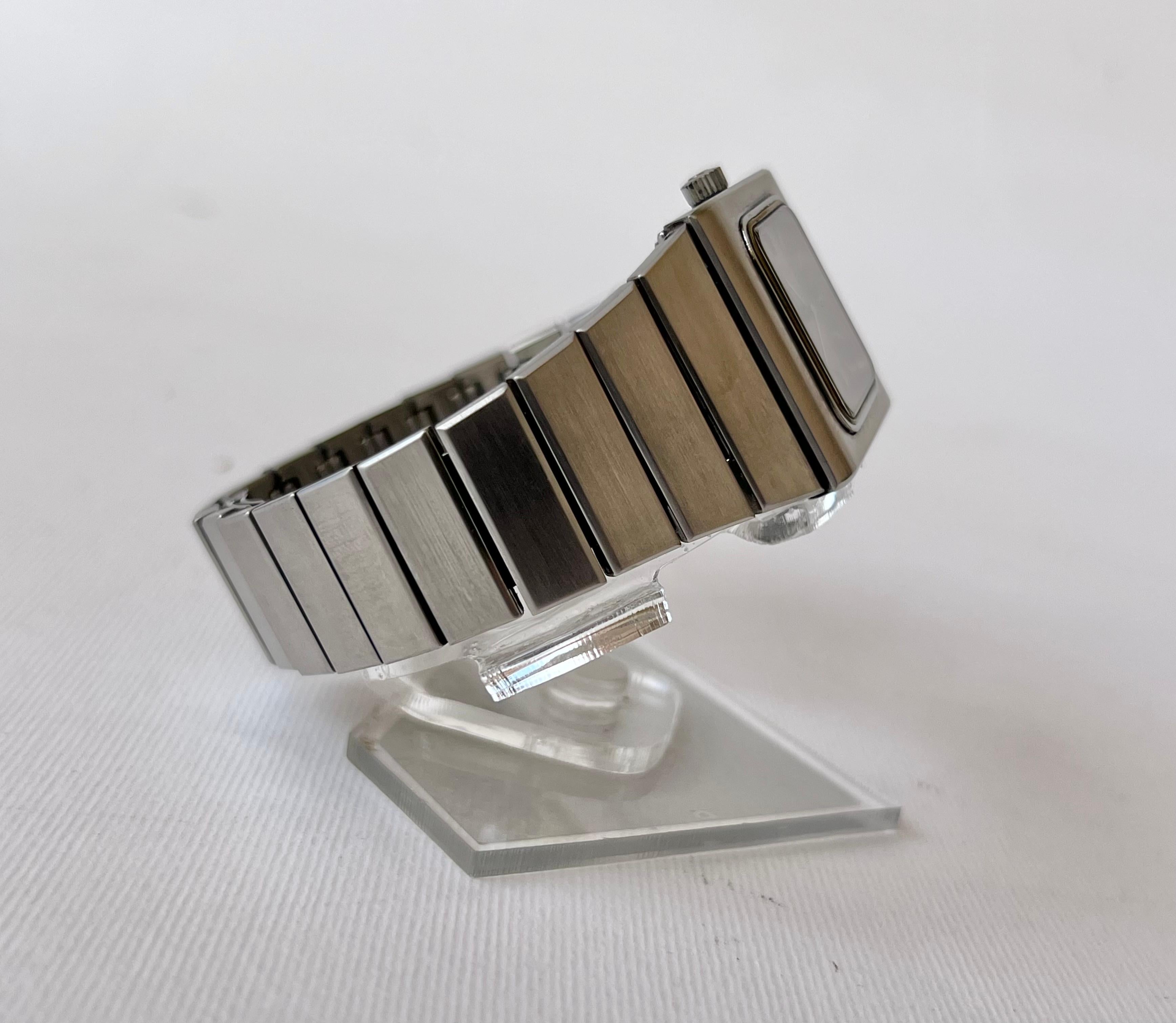 Omega Constellation Quarz Automatik Datum Seltene dunkle Zifferblatt Quadratische Face Uhr im Zustand „Relativ gut“ in Toronto, CA